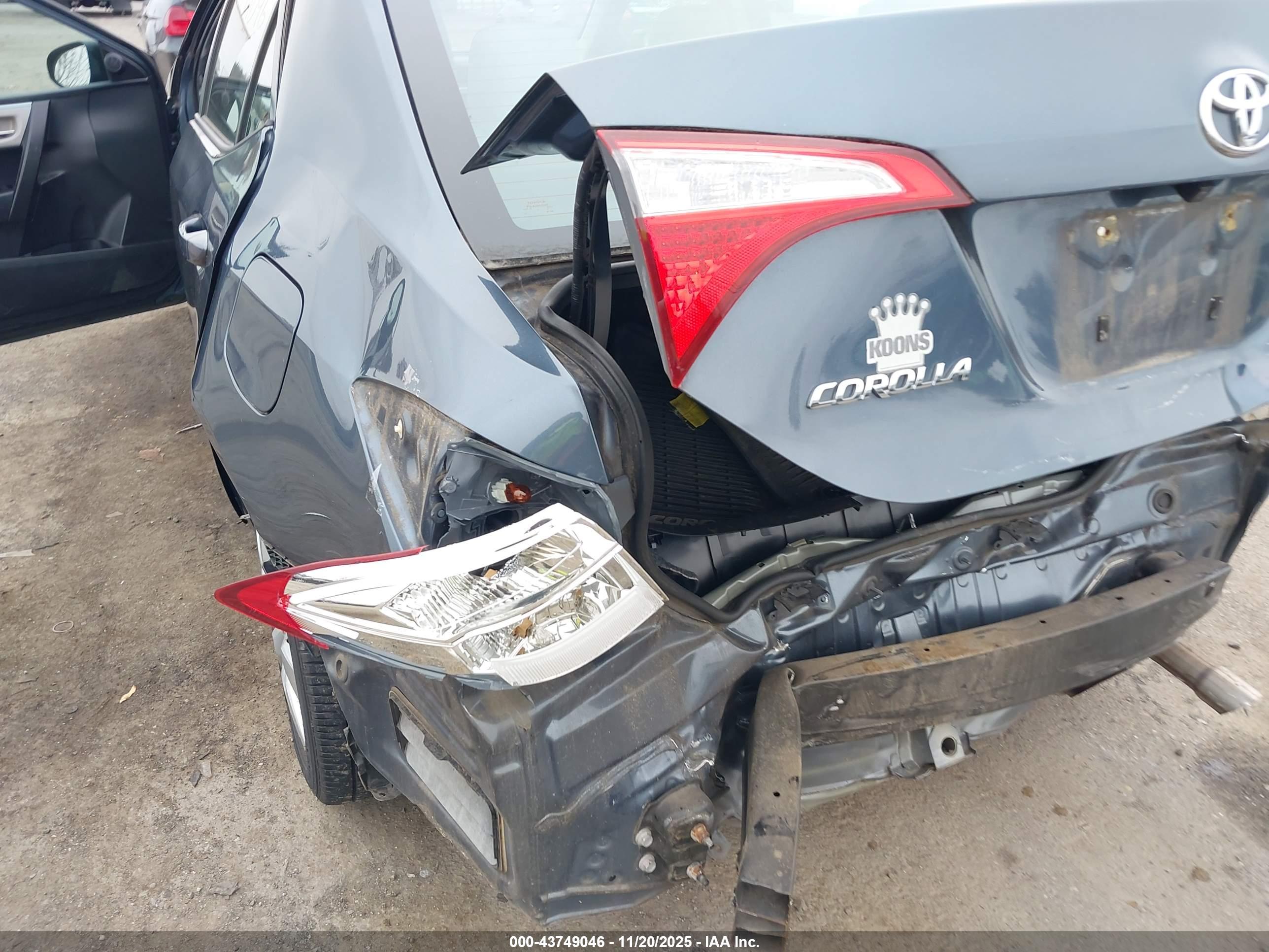 TOYOTA COROLLA image 6