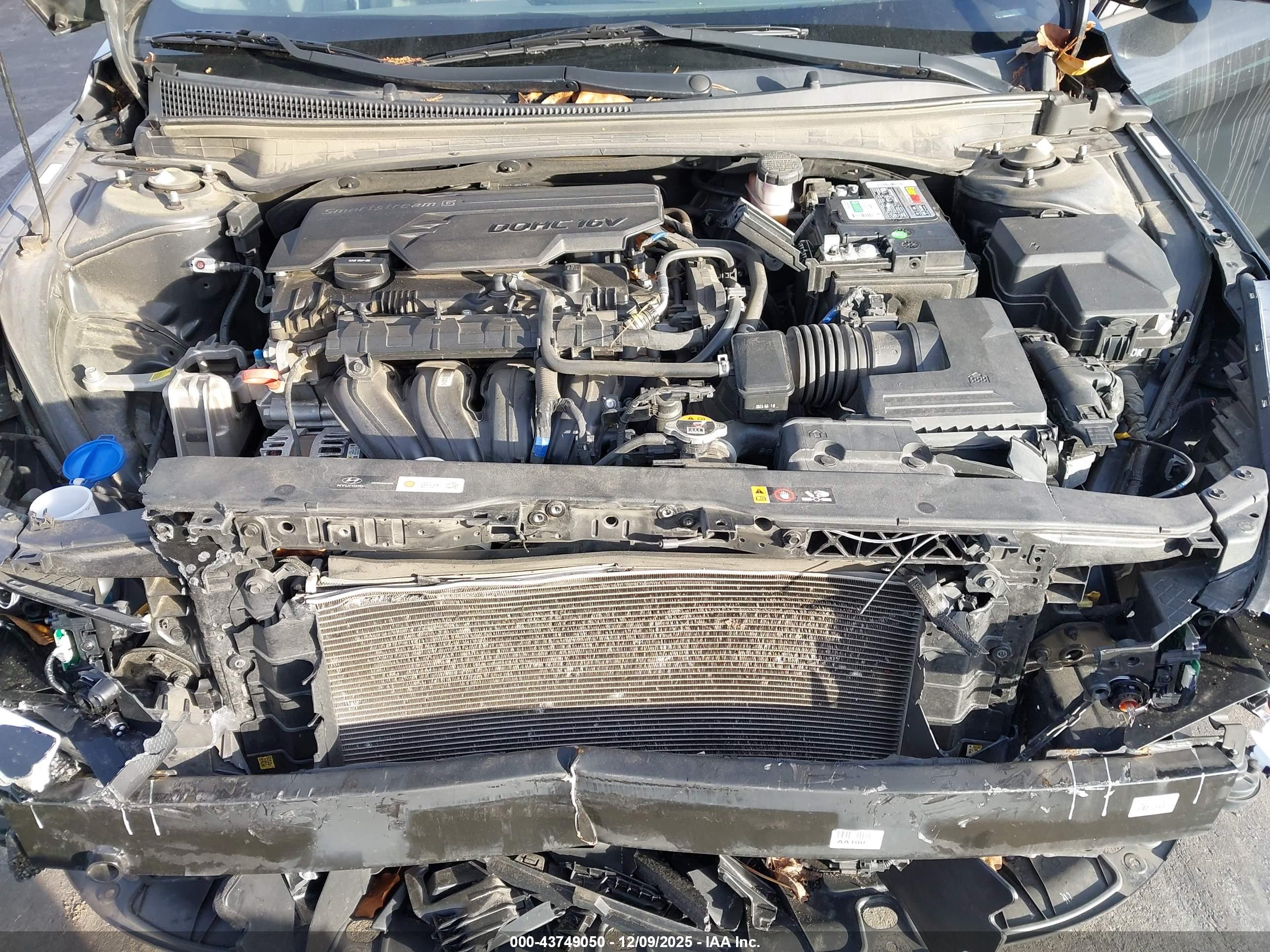HYUNDAI ELANTRA image 10