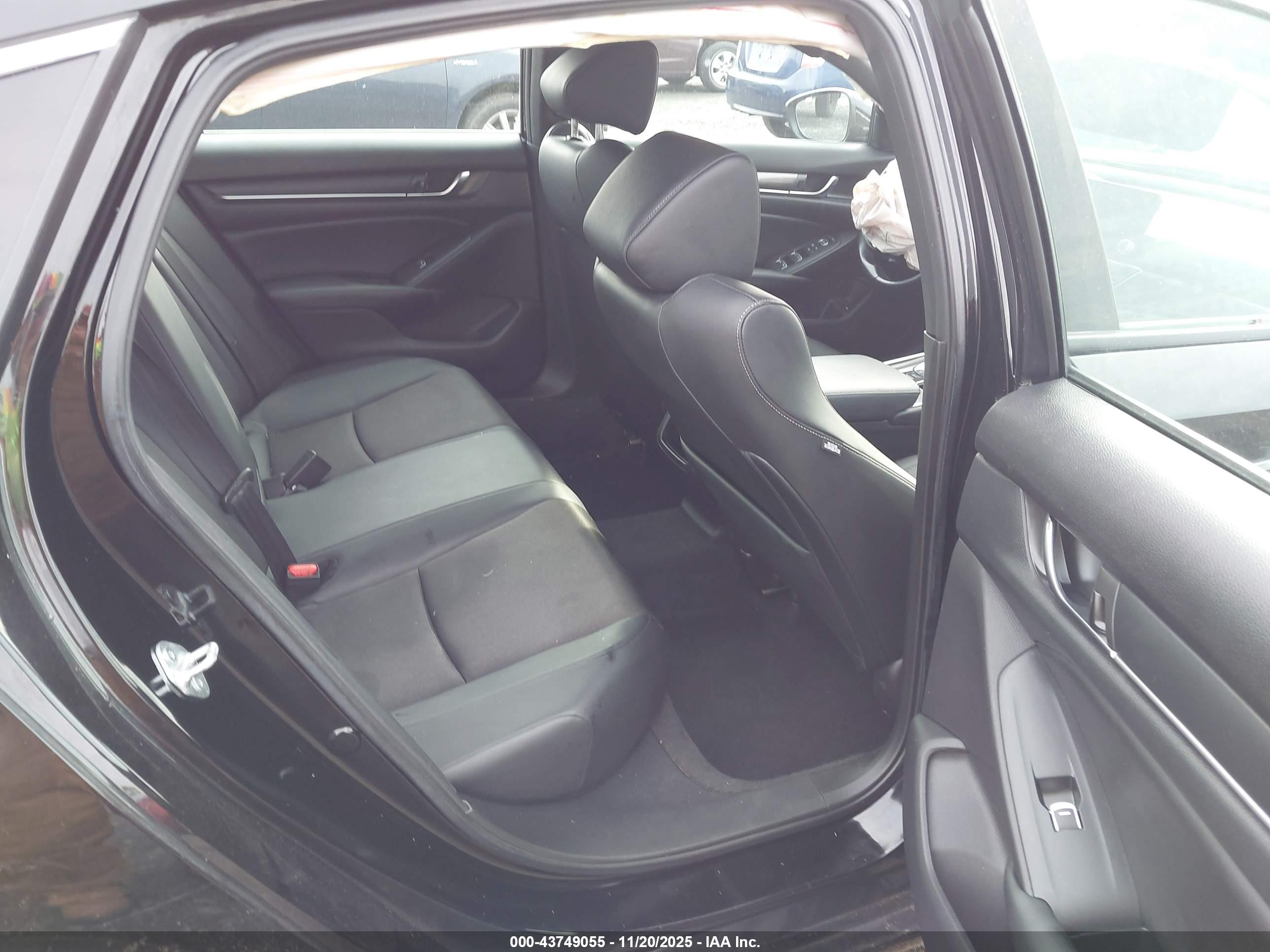 HONDA ACCORD image 8