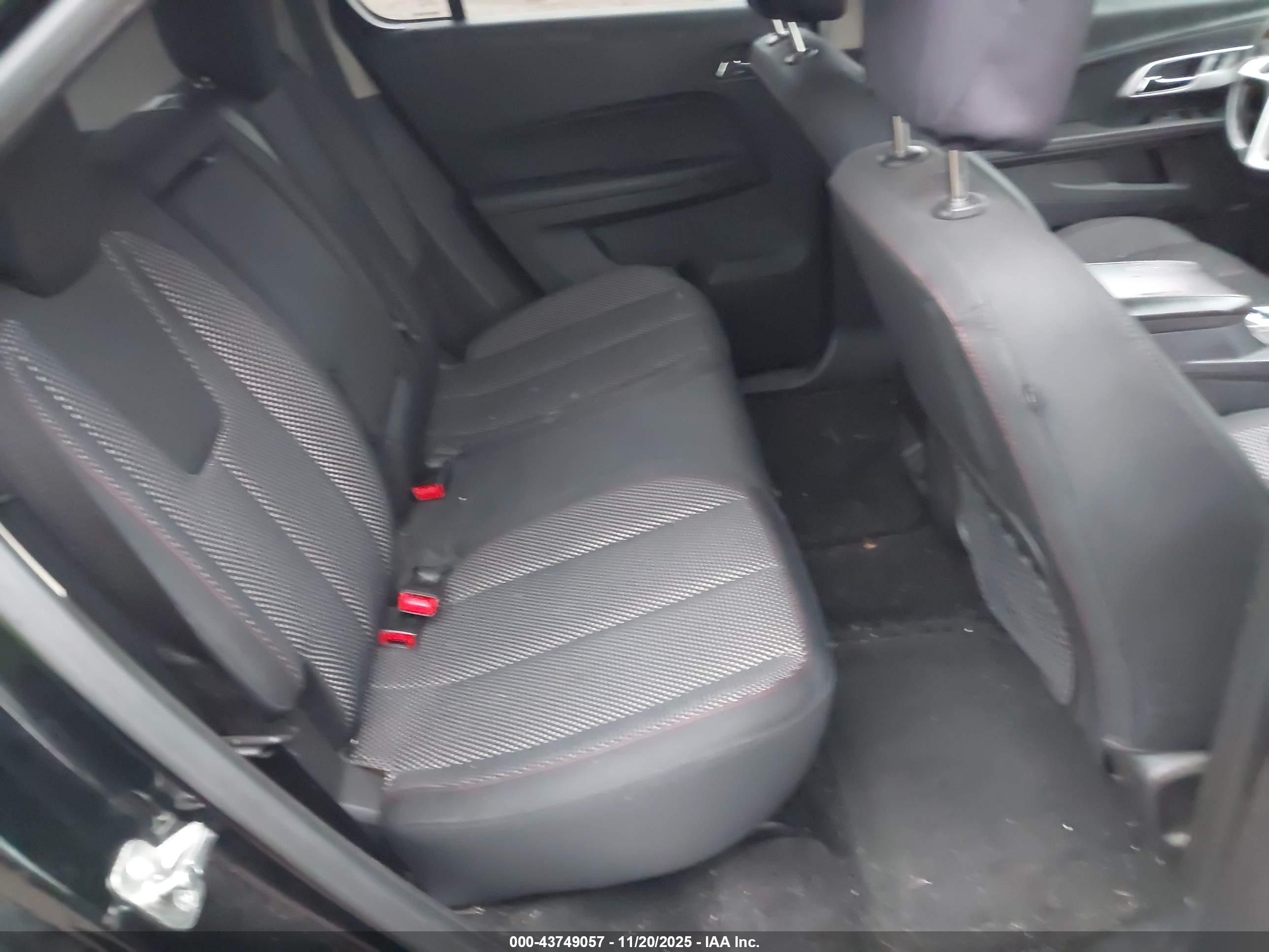 CHEVROLET EQUINOX image 8