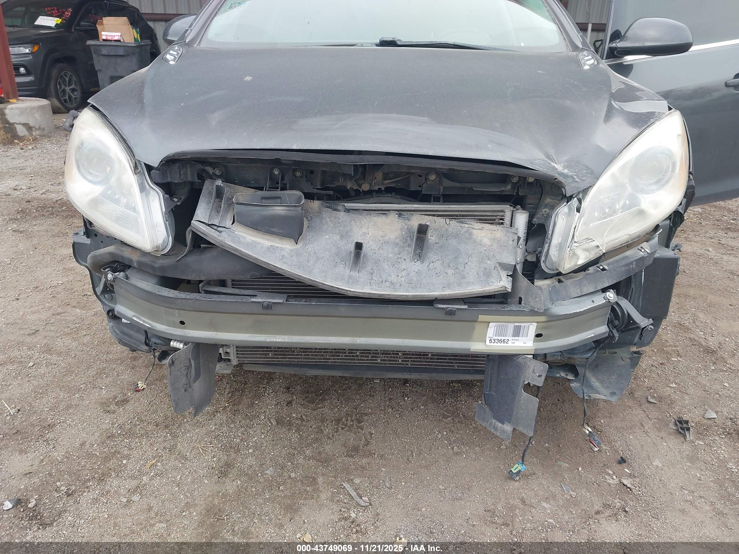 BUICK VERANO image 6