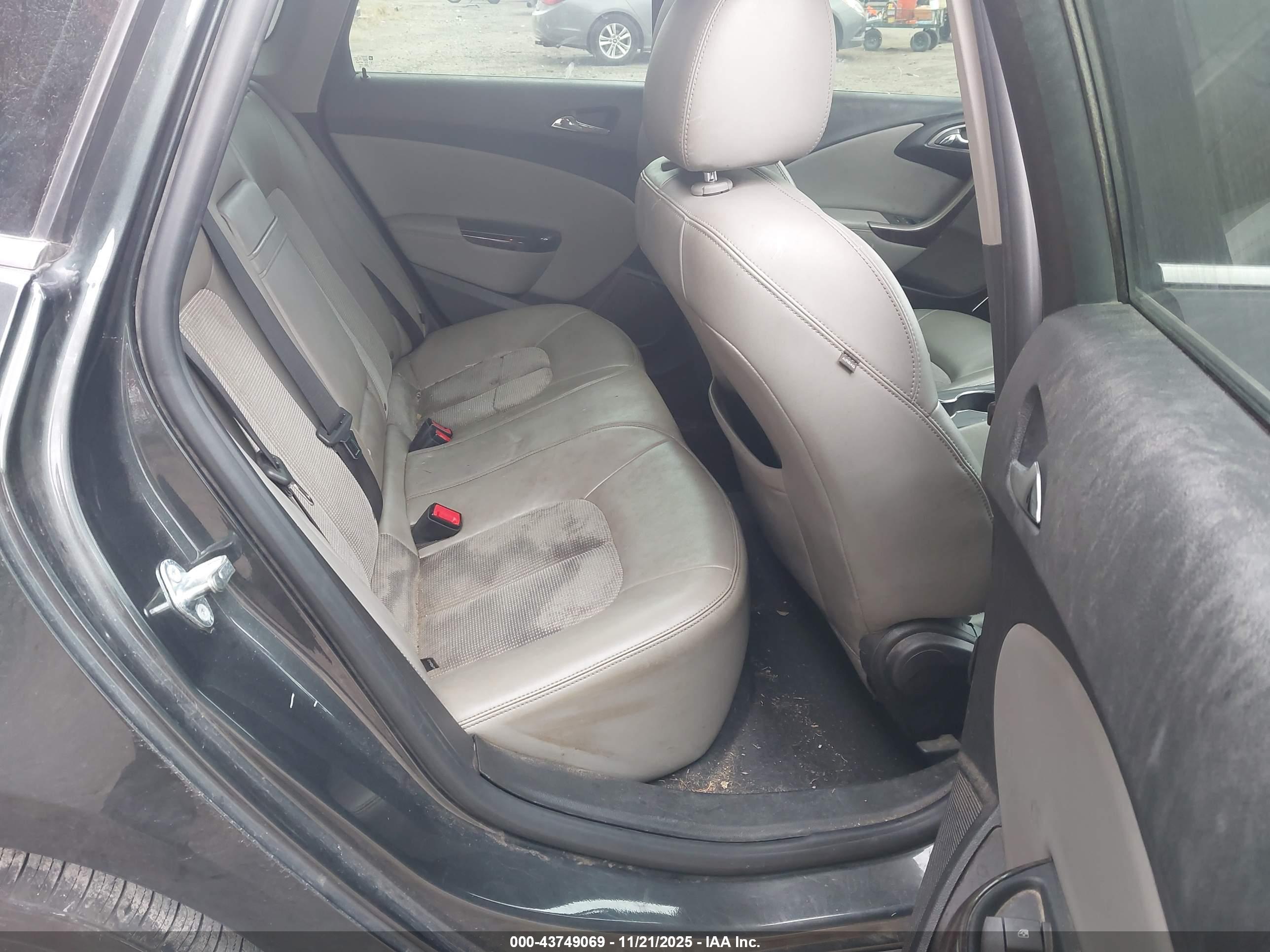 BUICK VERANO image 8