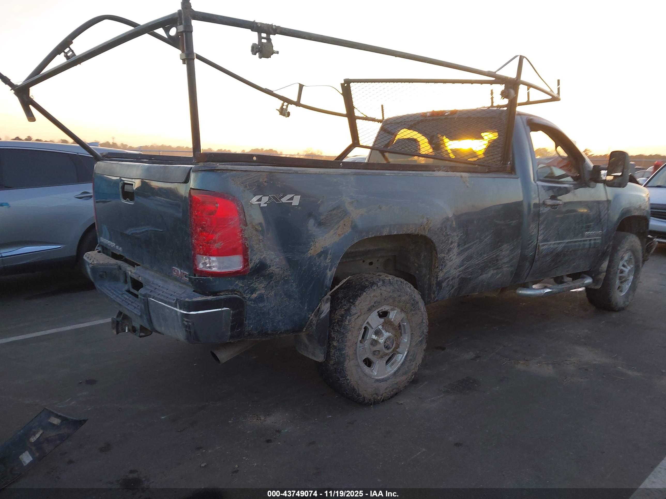 GMC SIERRA image 4