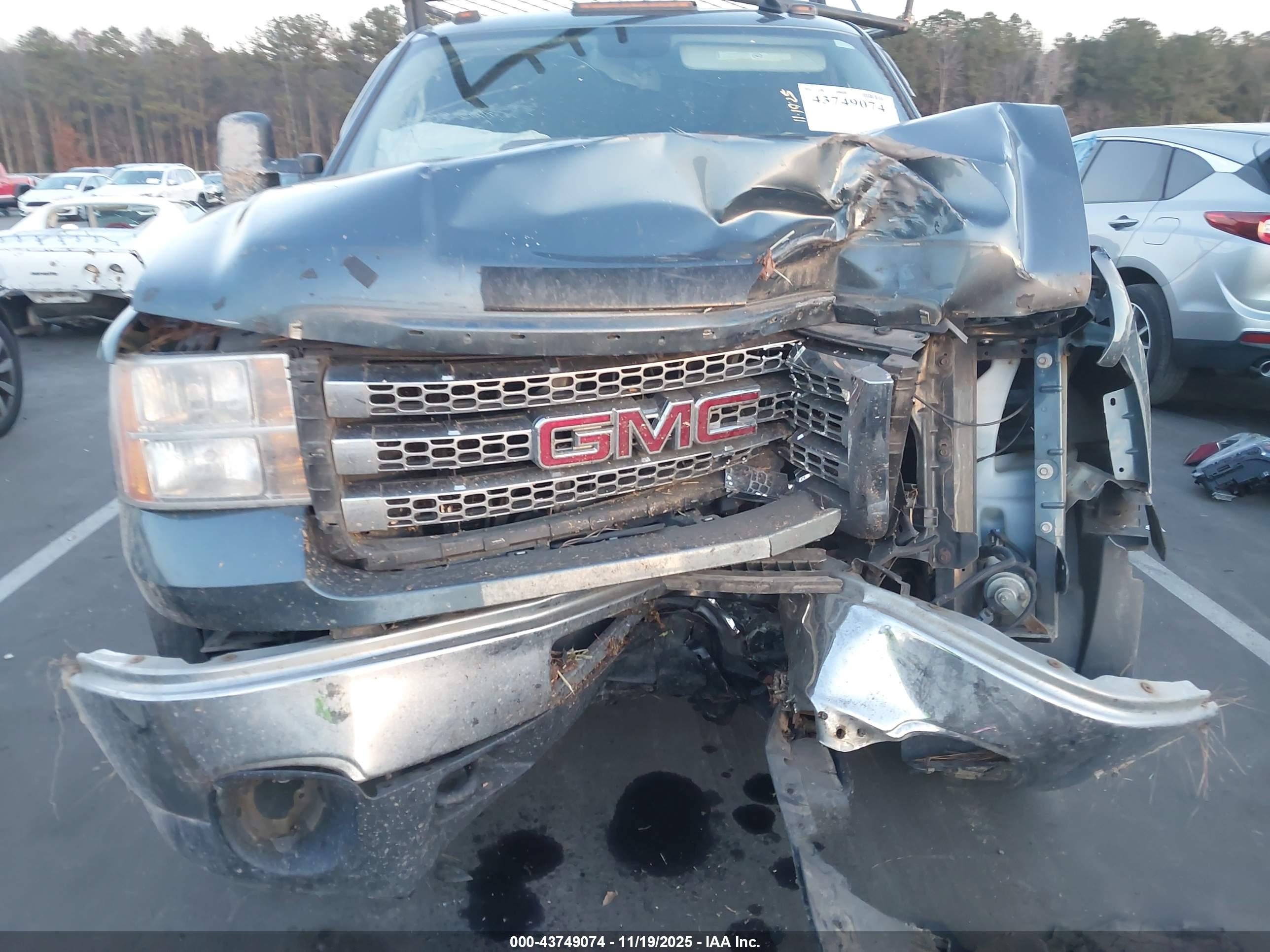 GMC SIERRA image 6