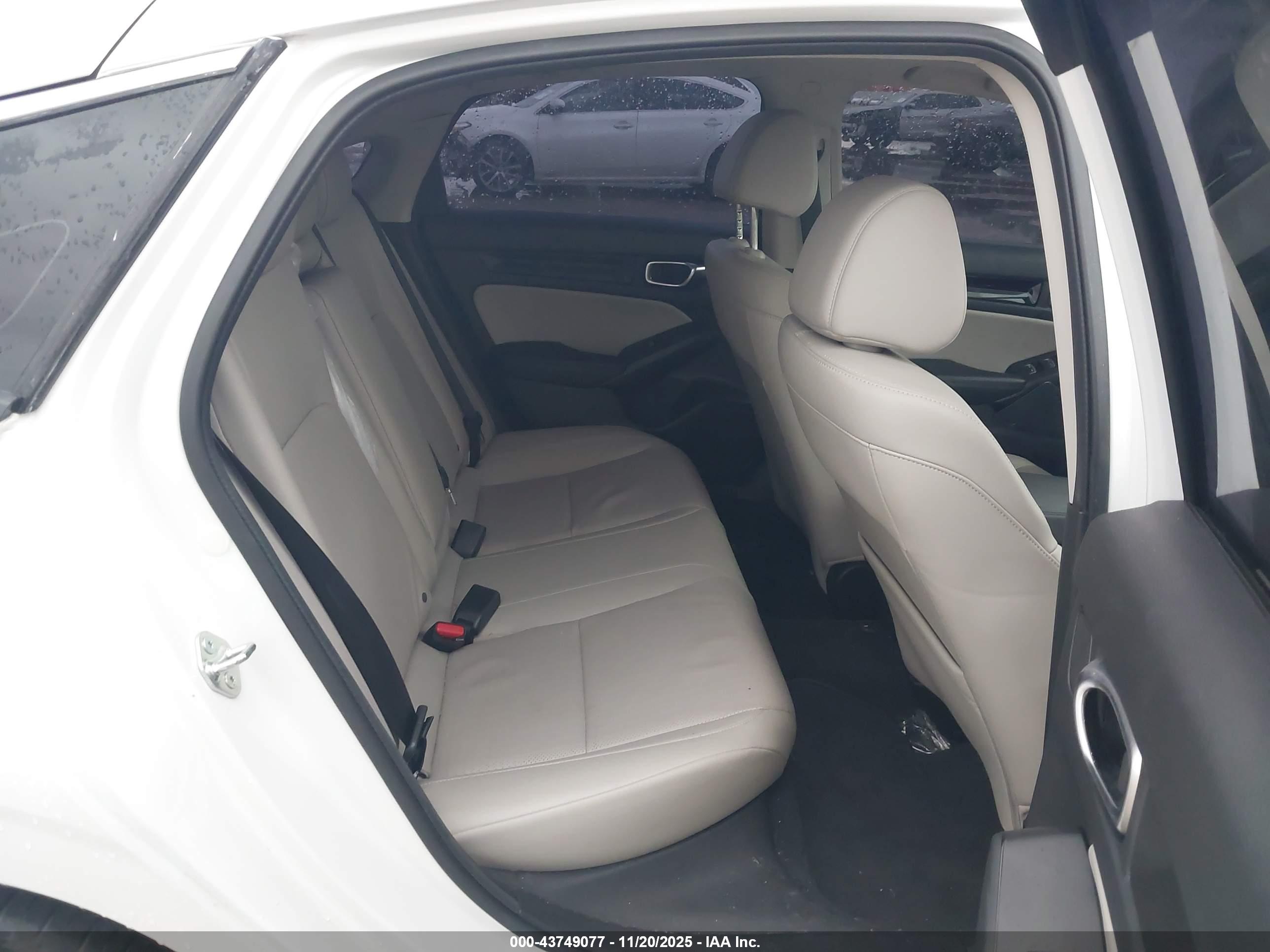 HONDA CIVIC image 8