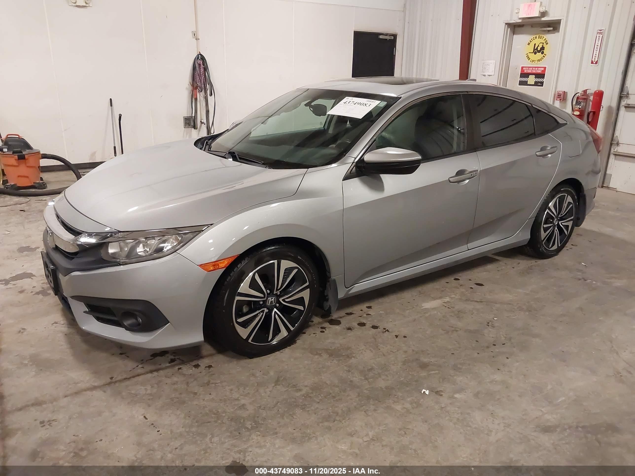 HONDA CIVIC image 2