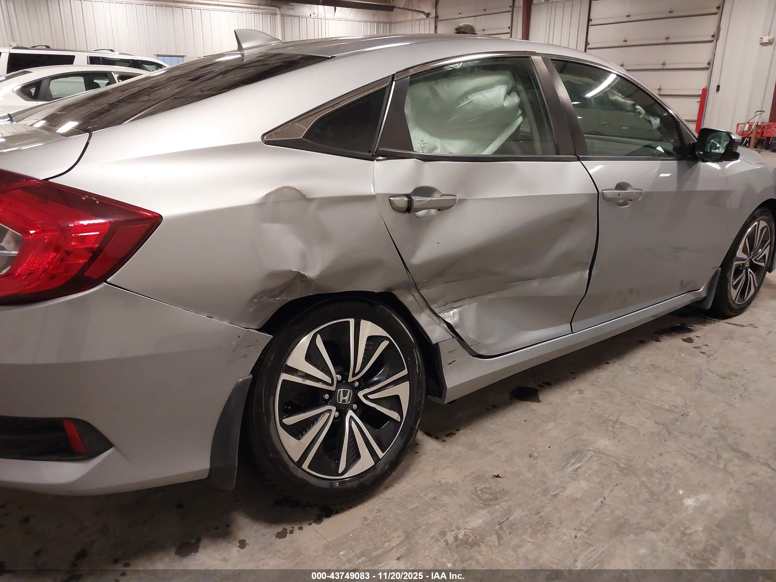HONDA CIVIC image 6