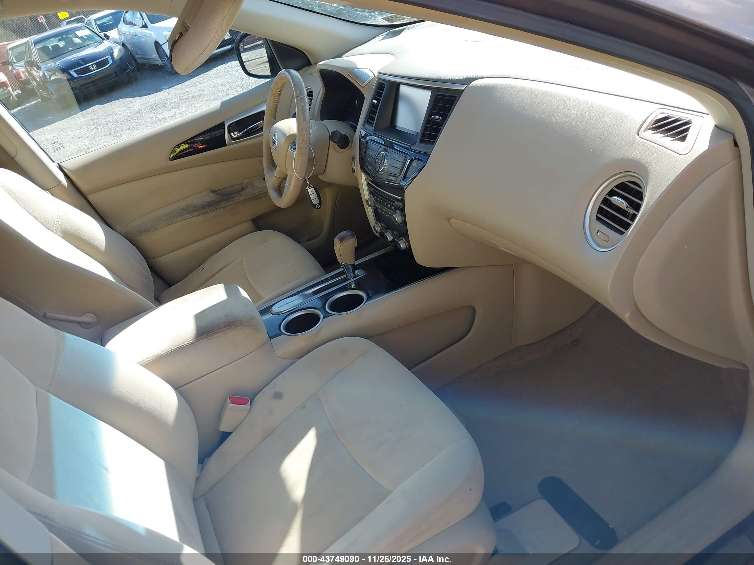 NISSAN PATHFINDER image 5