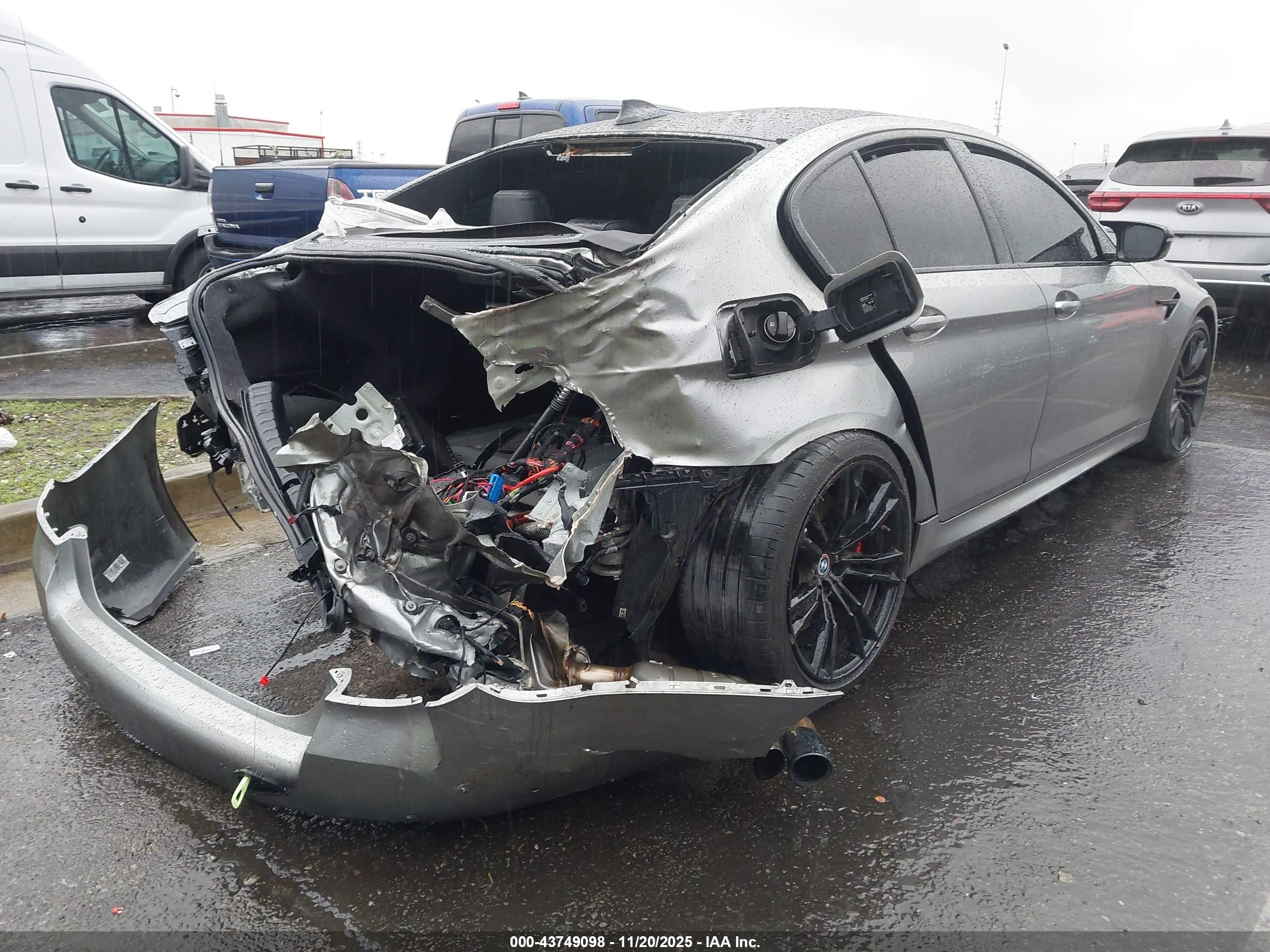 BMW M5 image 4
