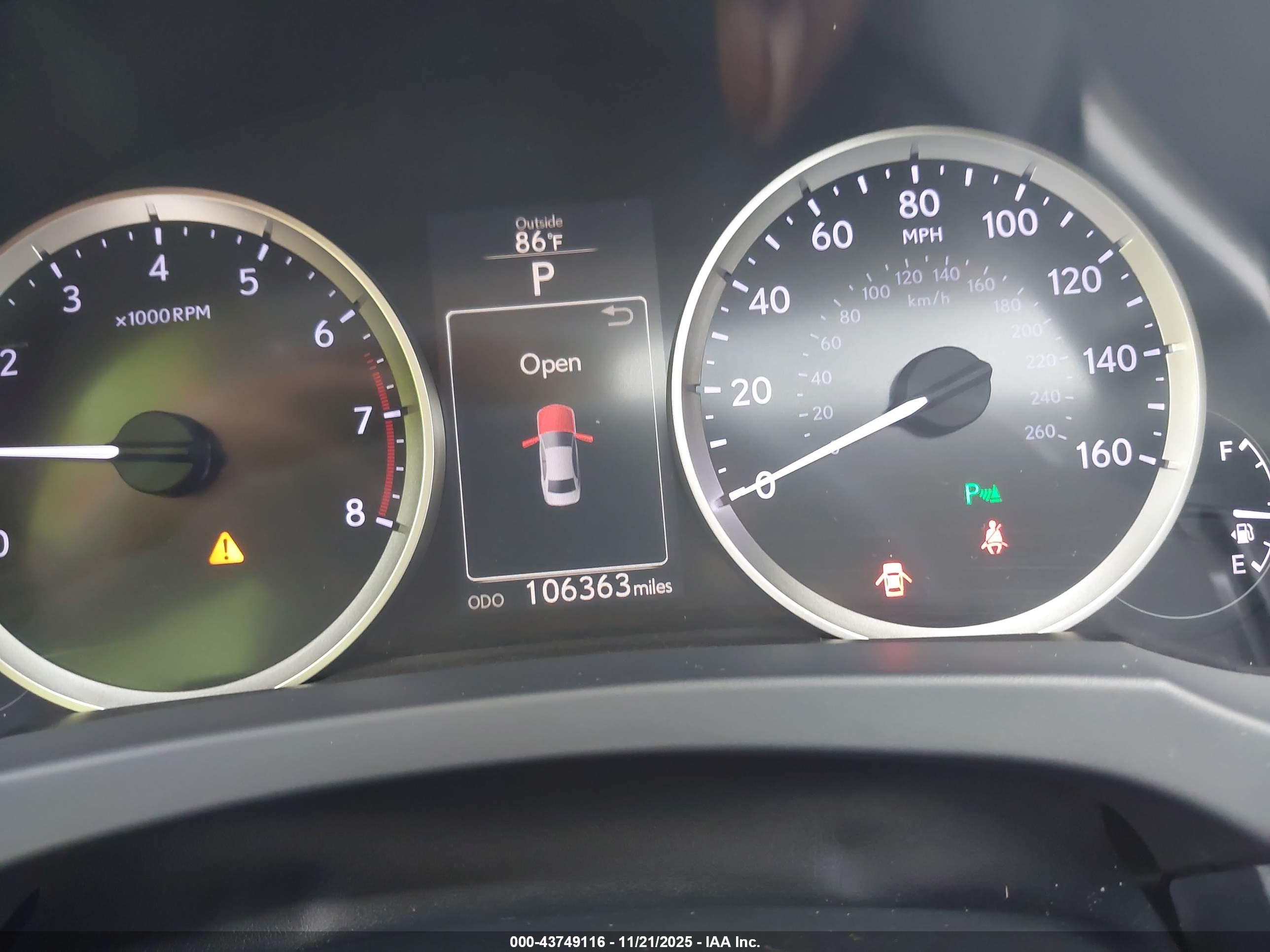 LEXUS IS image 7