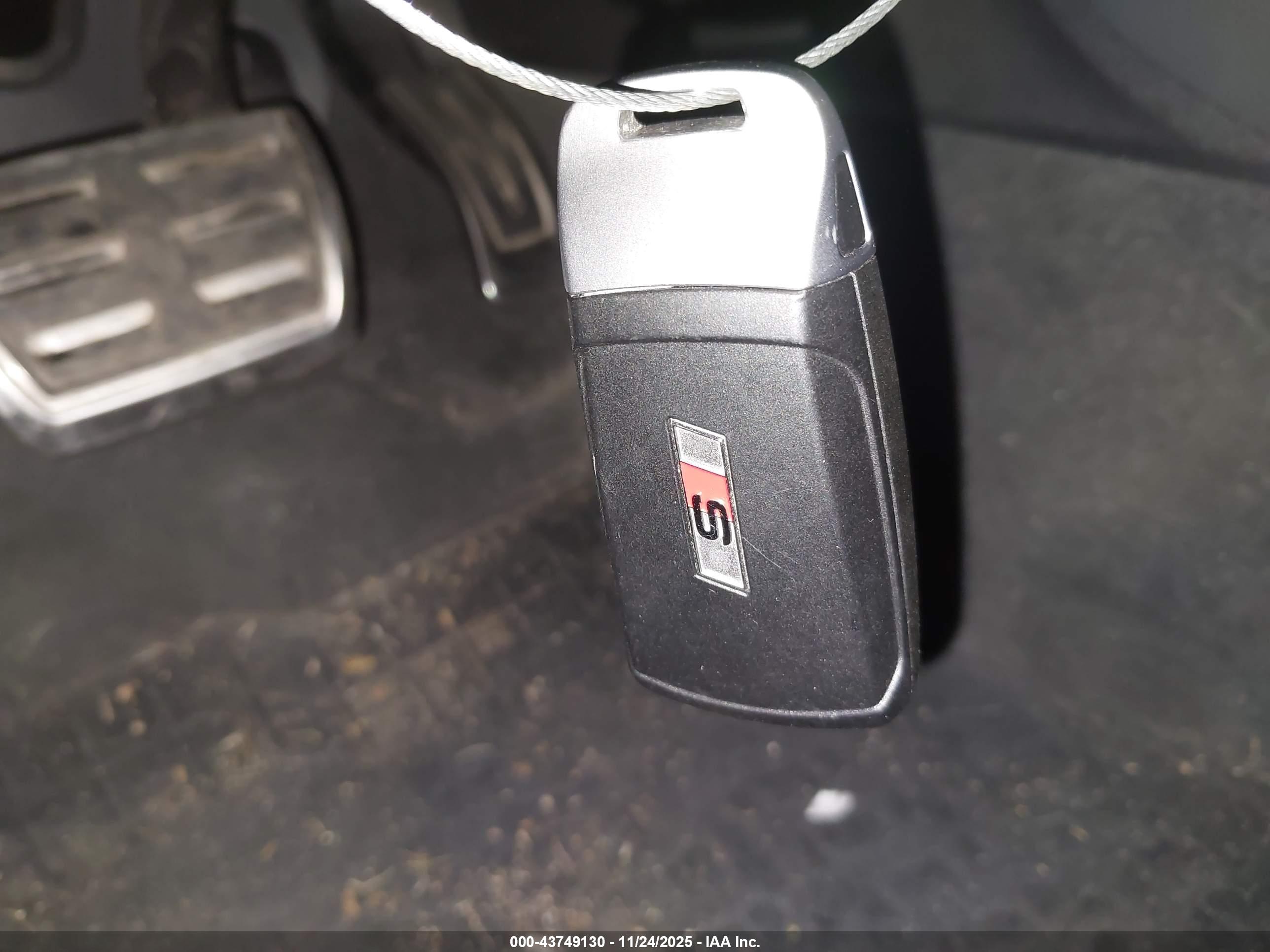 AUDI SQ5 image 11