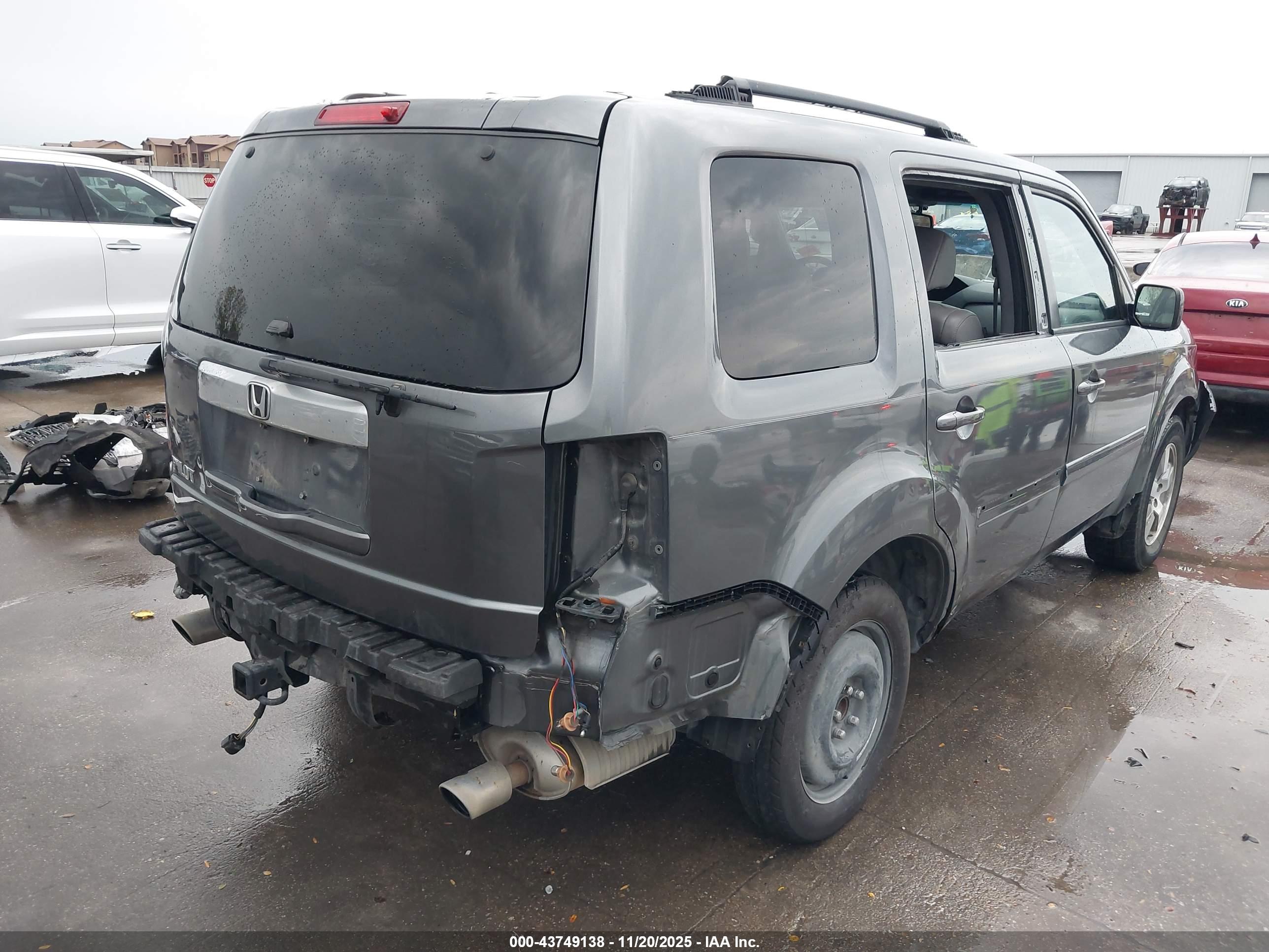 HONDA PILOT image 6