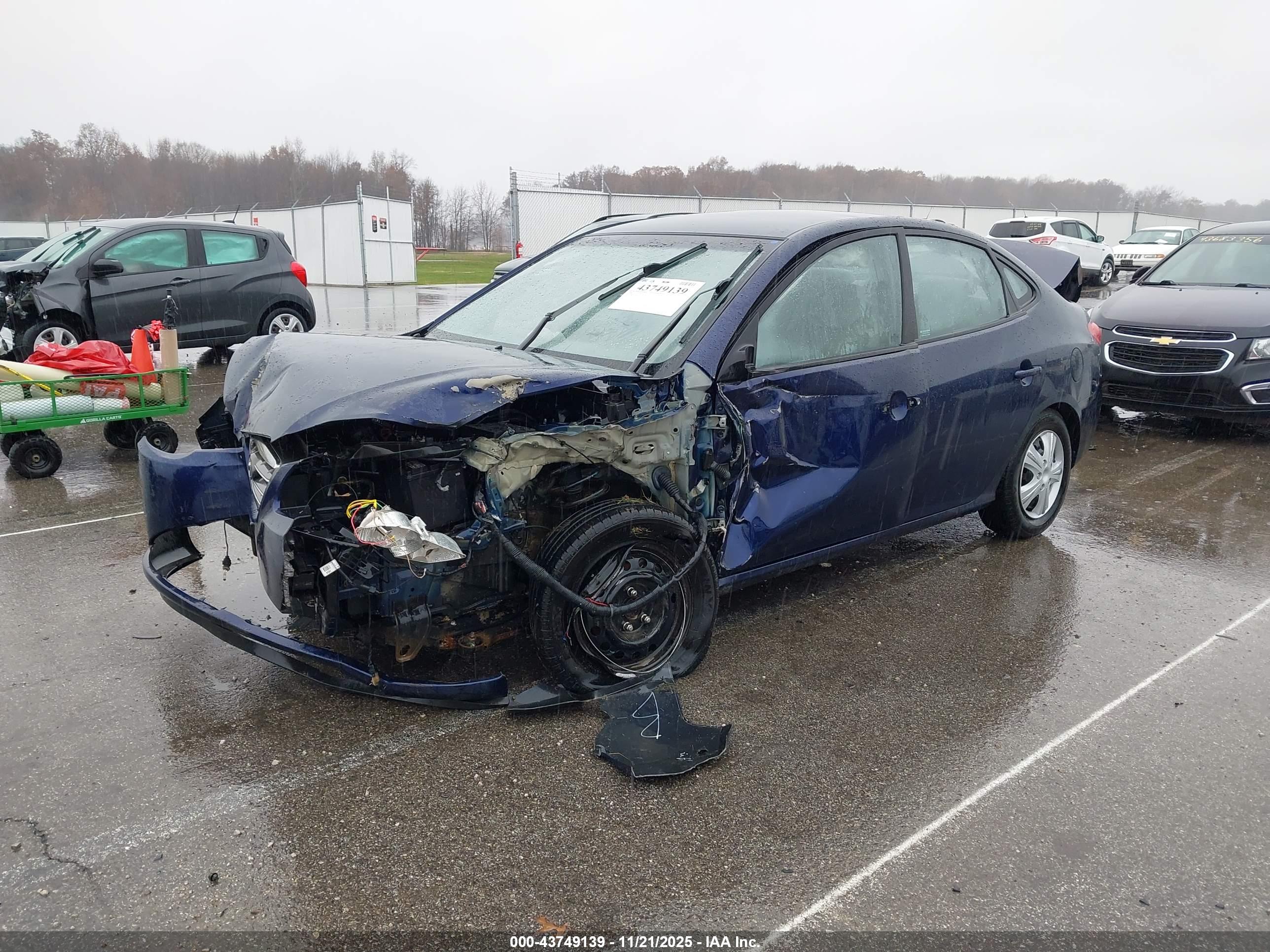 HYUNDAI ELANTRA image 2