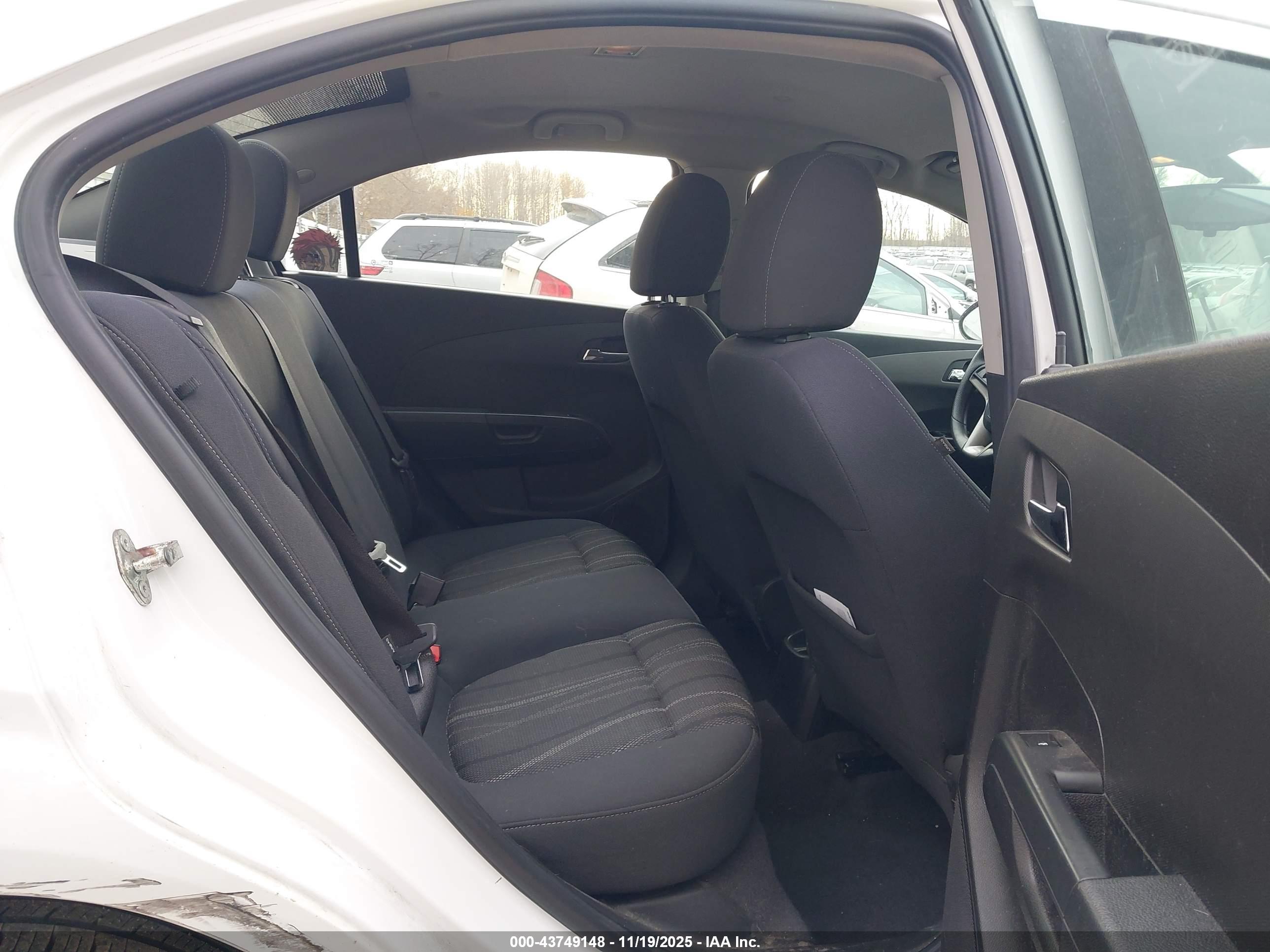CHEVROLET SONIC image 8