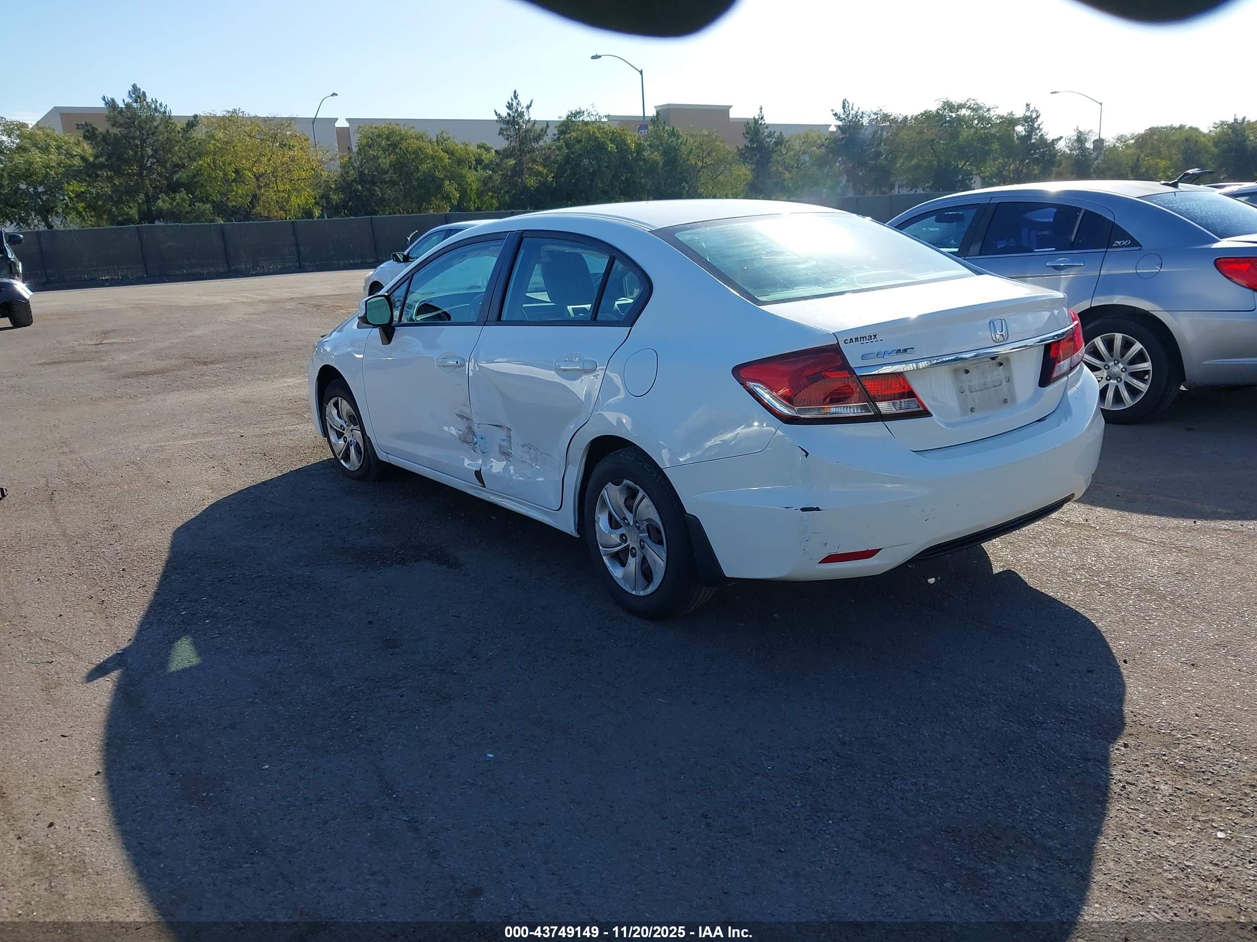 HONDA CIVIC image 3