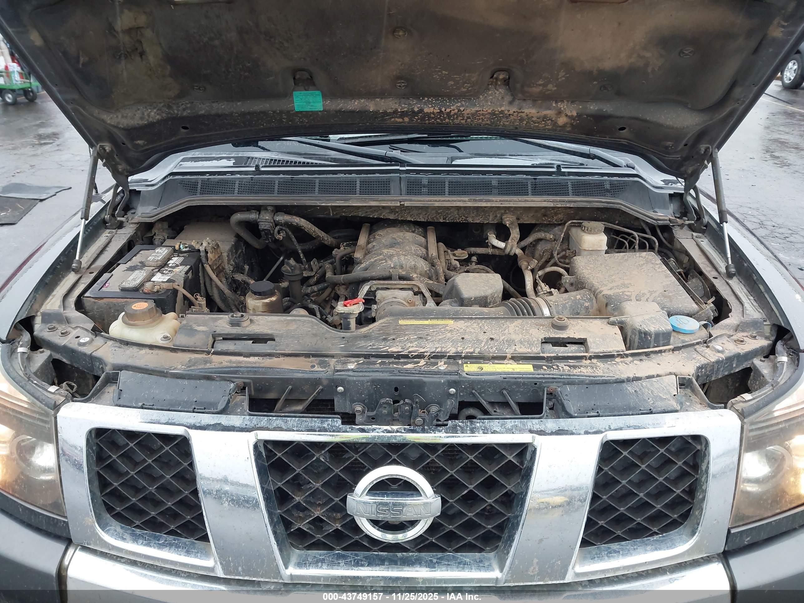 NISSAN TITAN image 10