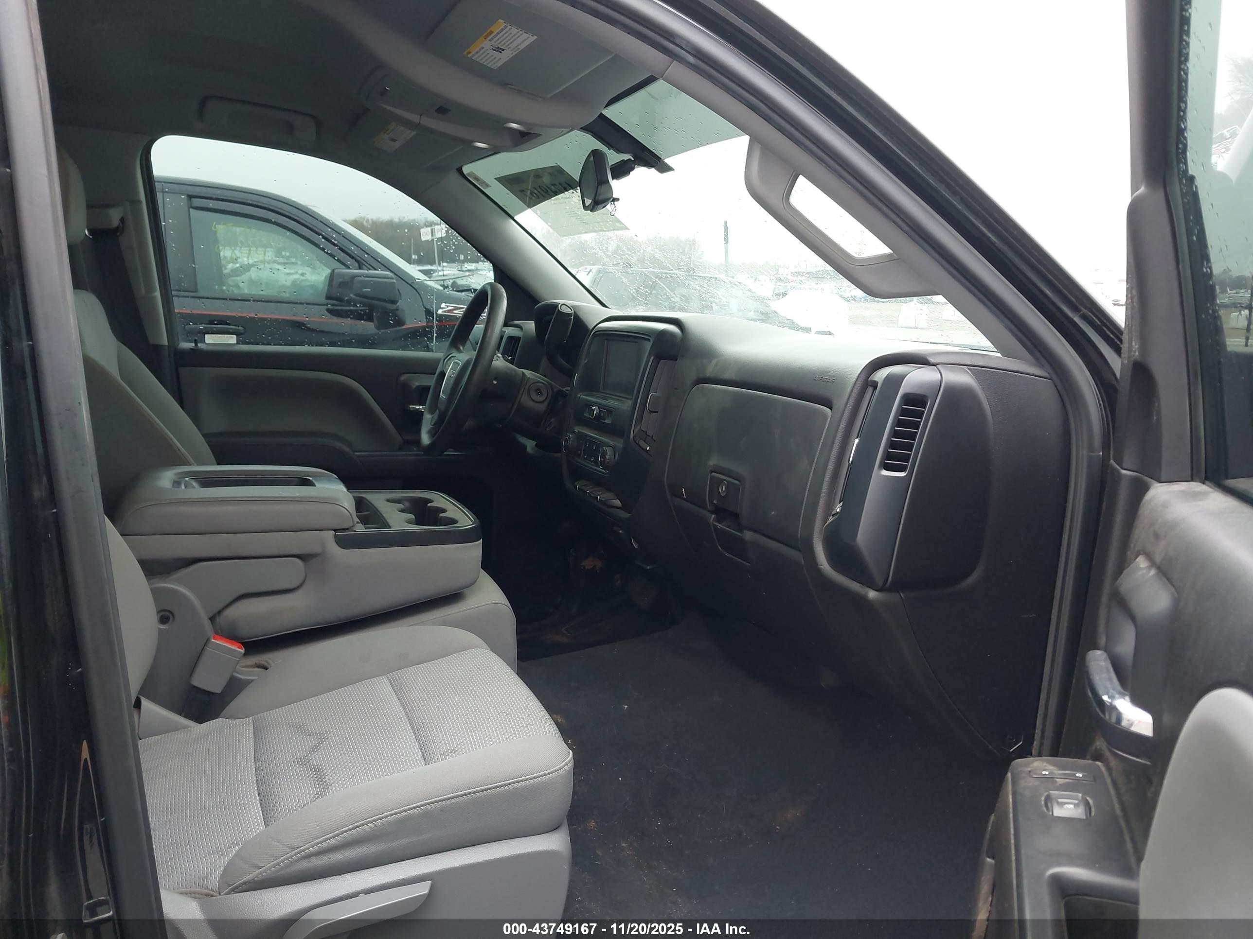 GMC SIERRA image 5