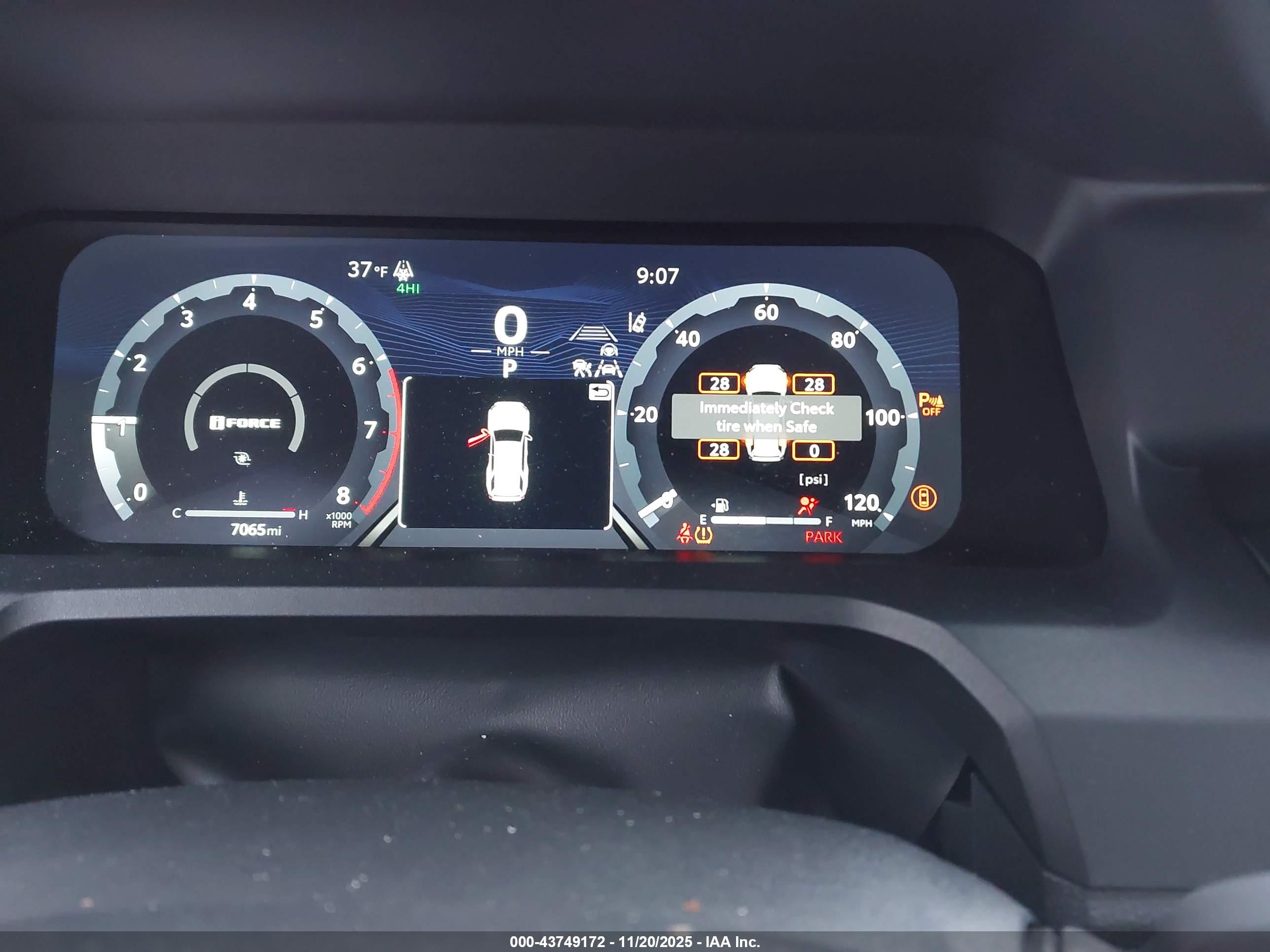 TOYOTA 4RUNNER image 7