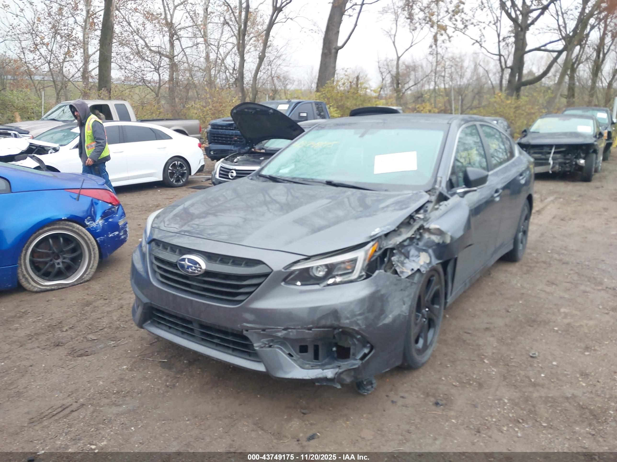 SUBARU LEGACY image 2