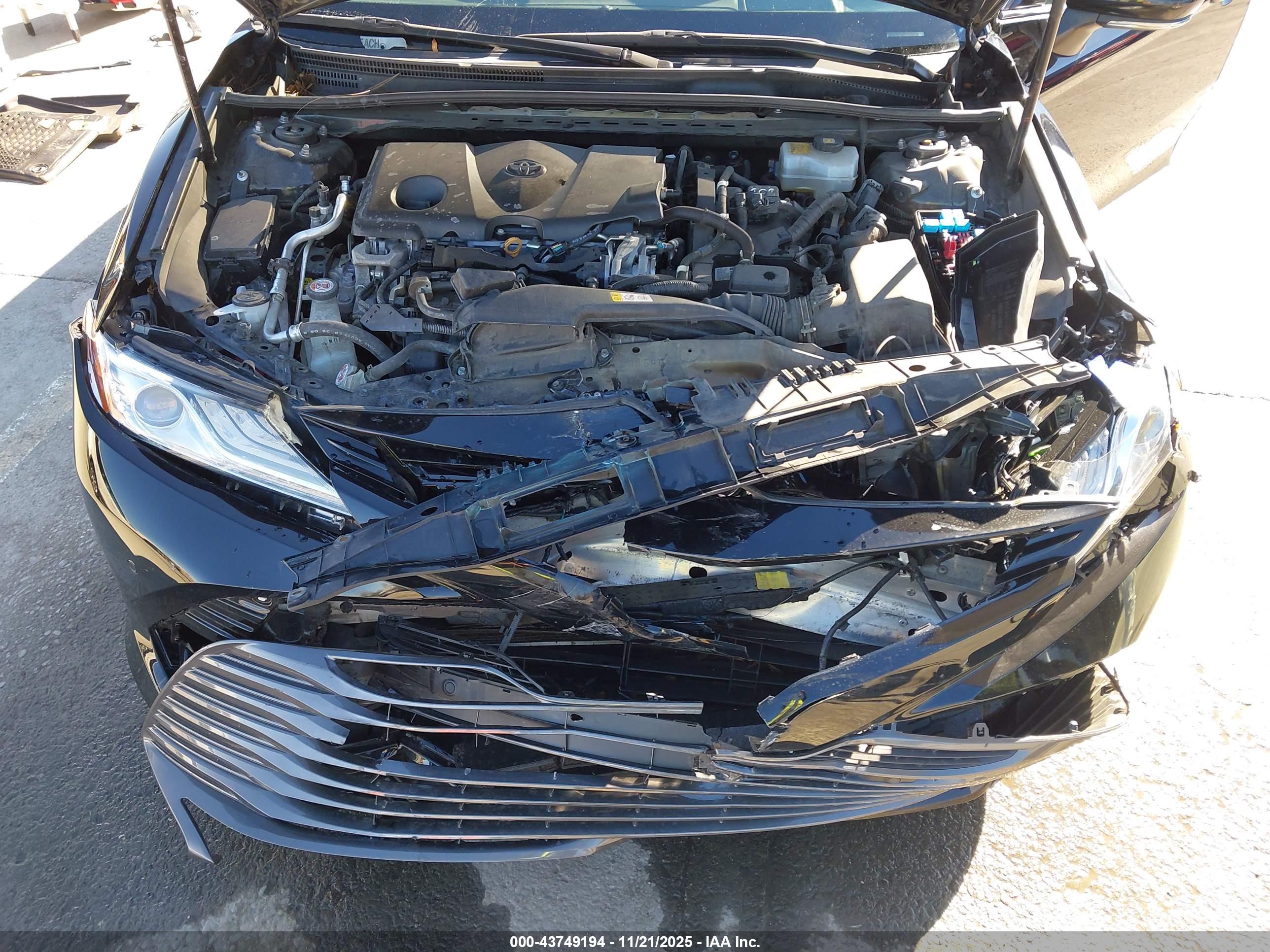 TOYOTA CAMRY image 10