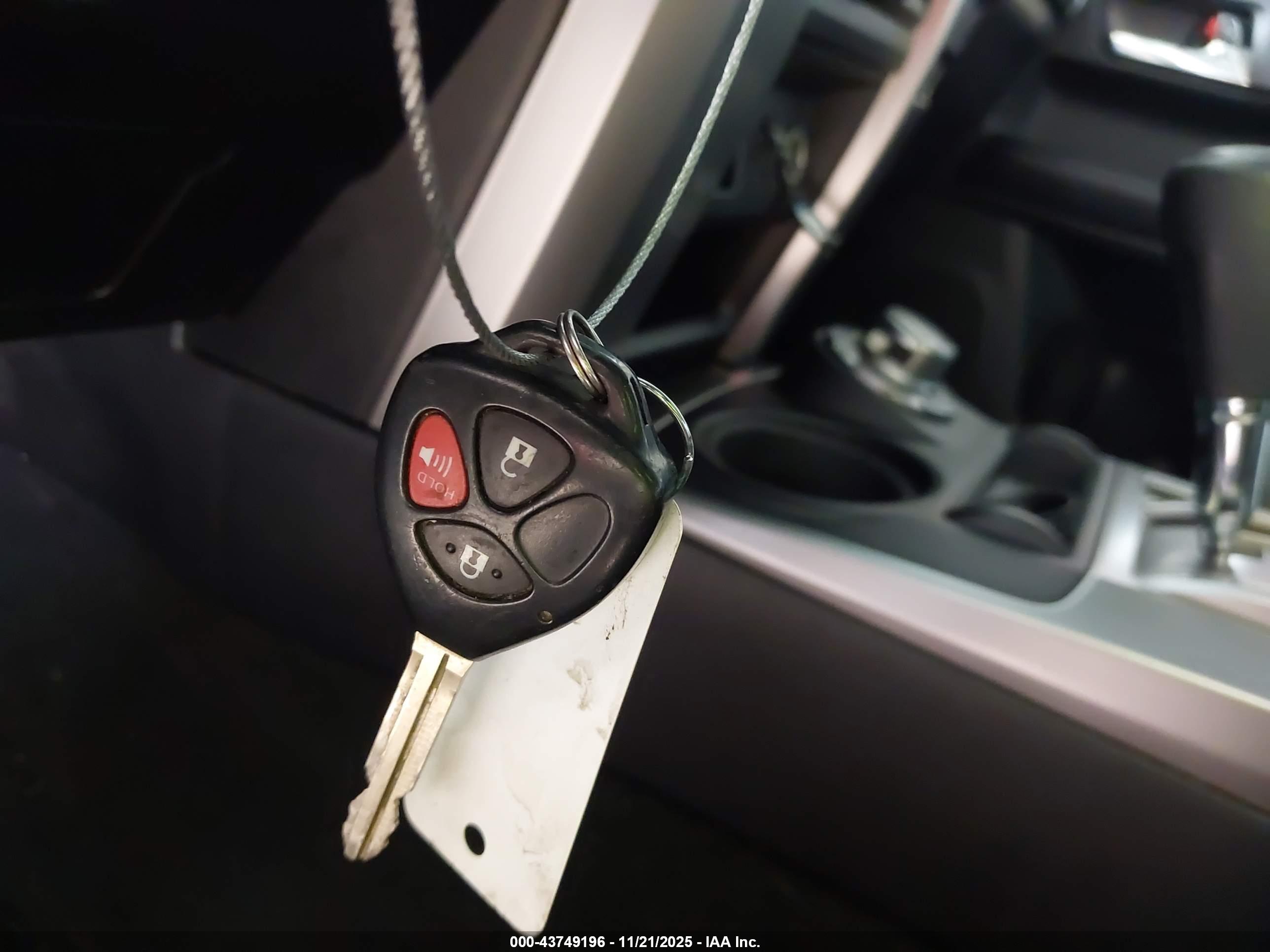 TOYOTA 4RUNNER image 11
