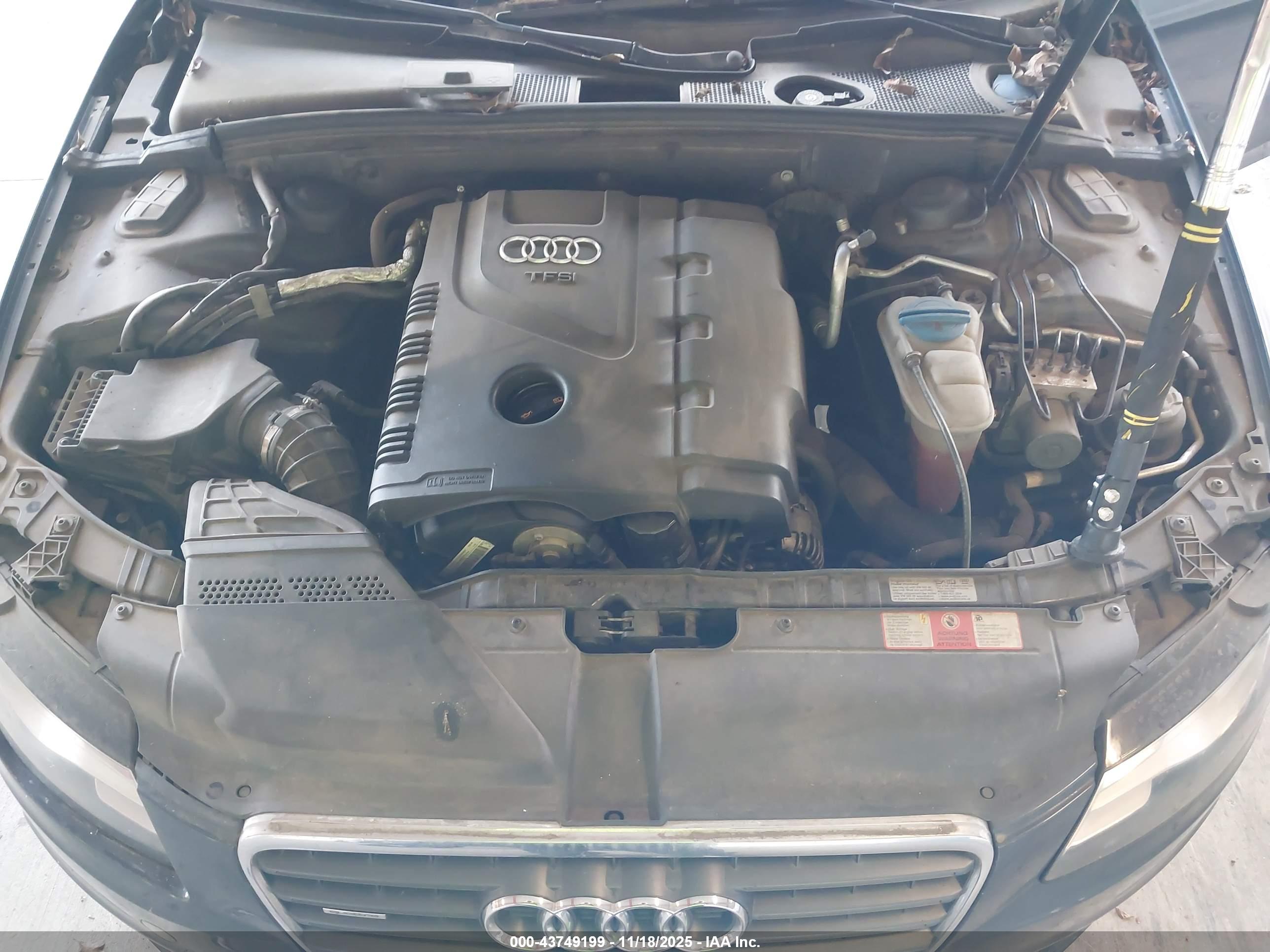 AUDI A4 image 10