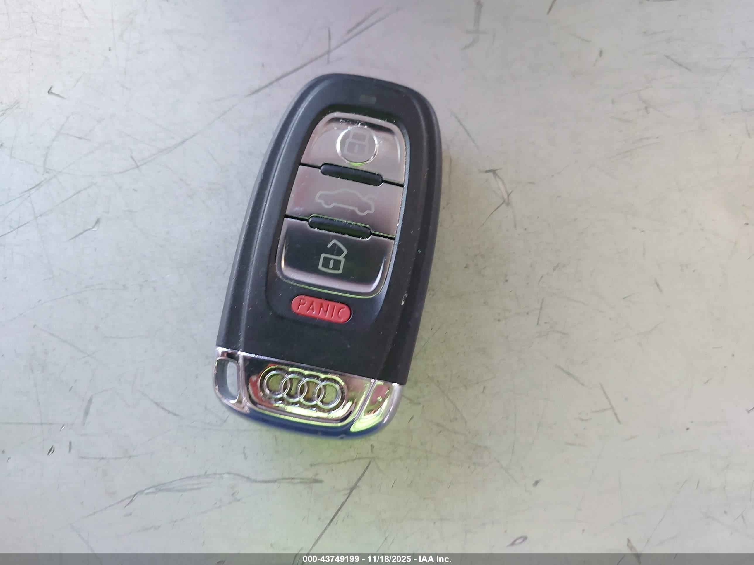 AUDI A4 image 11