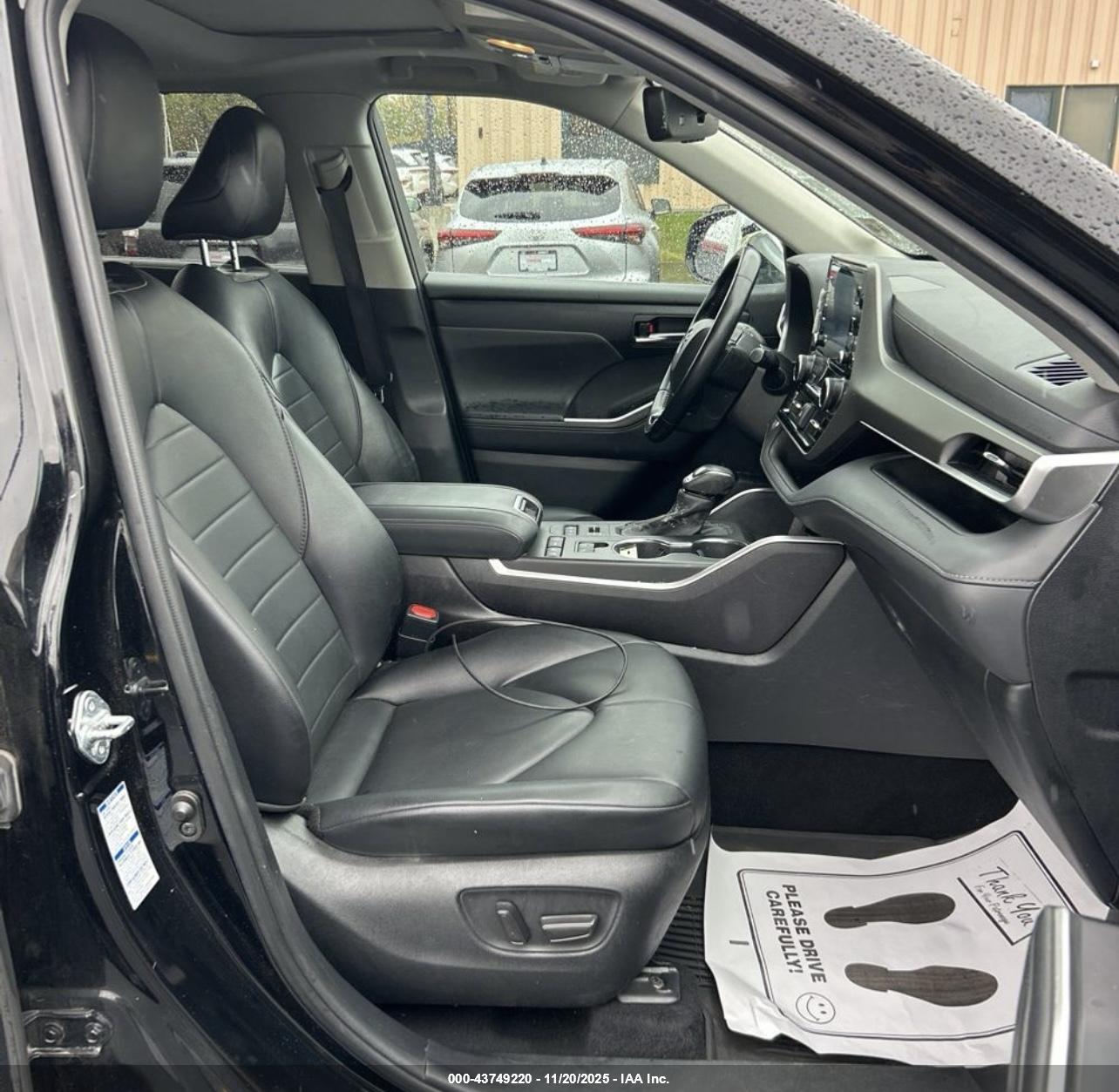 TOYOTA HIGHLANDER image 5