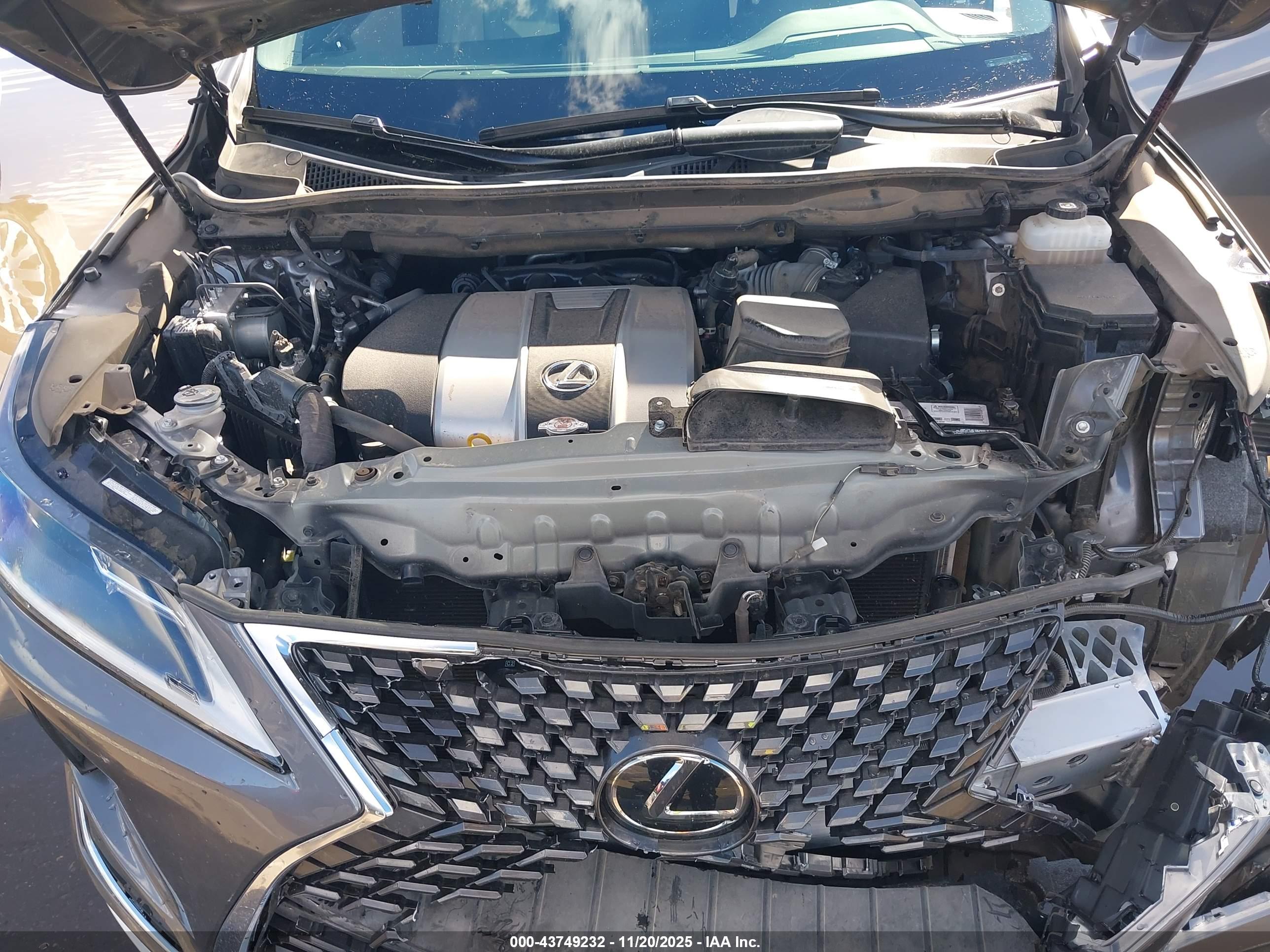 LEXUS RX image 10