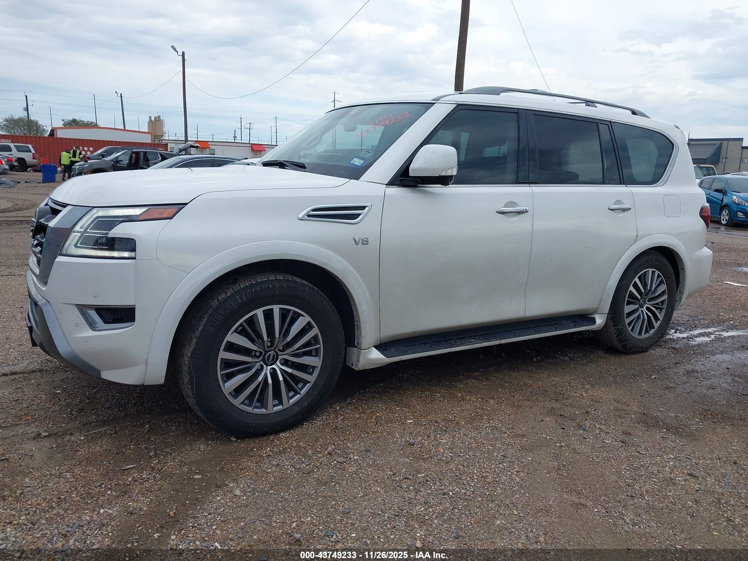 NISSAN ARMADA image 2