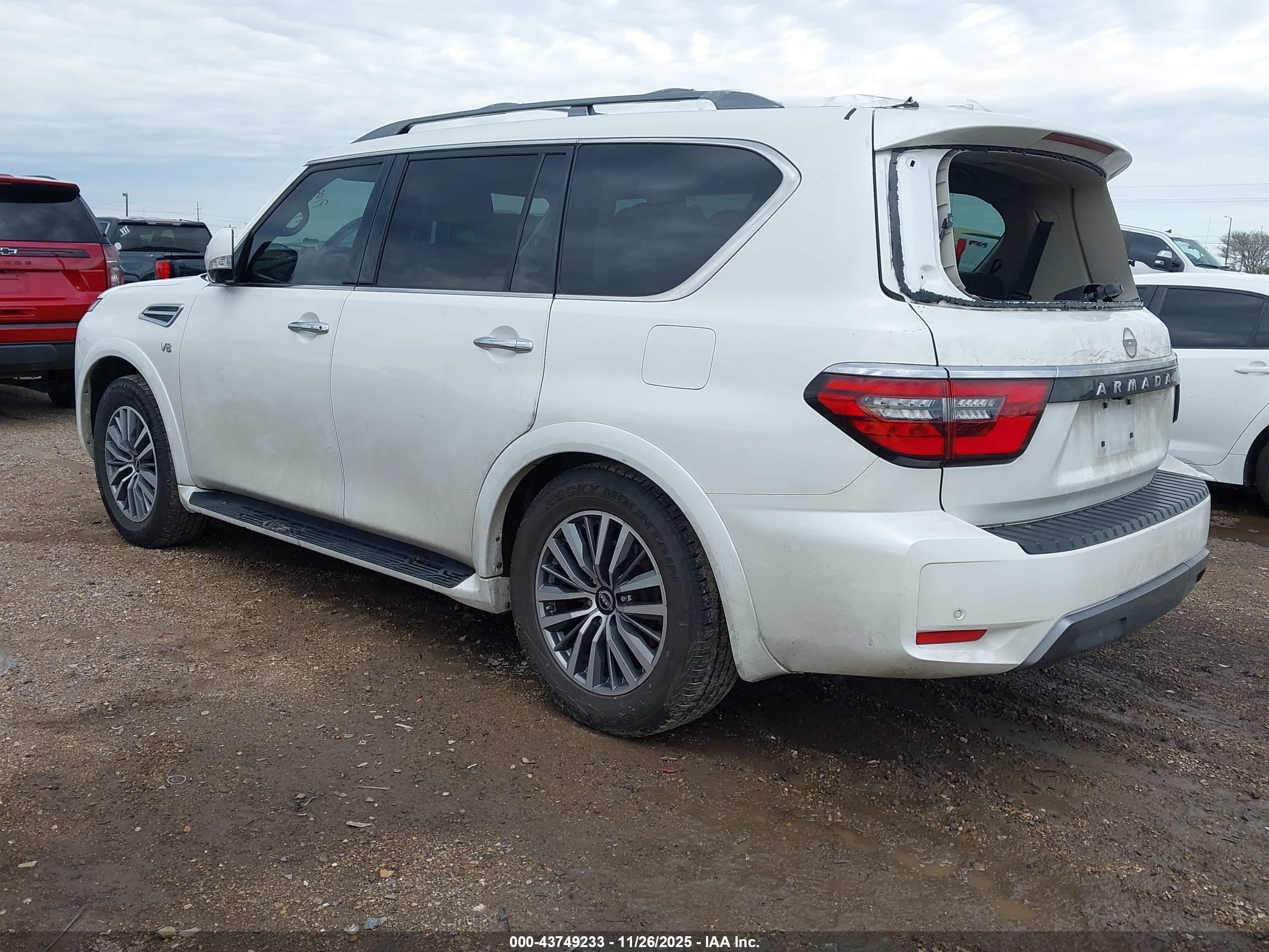 NISSAN ARMADA image 3