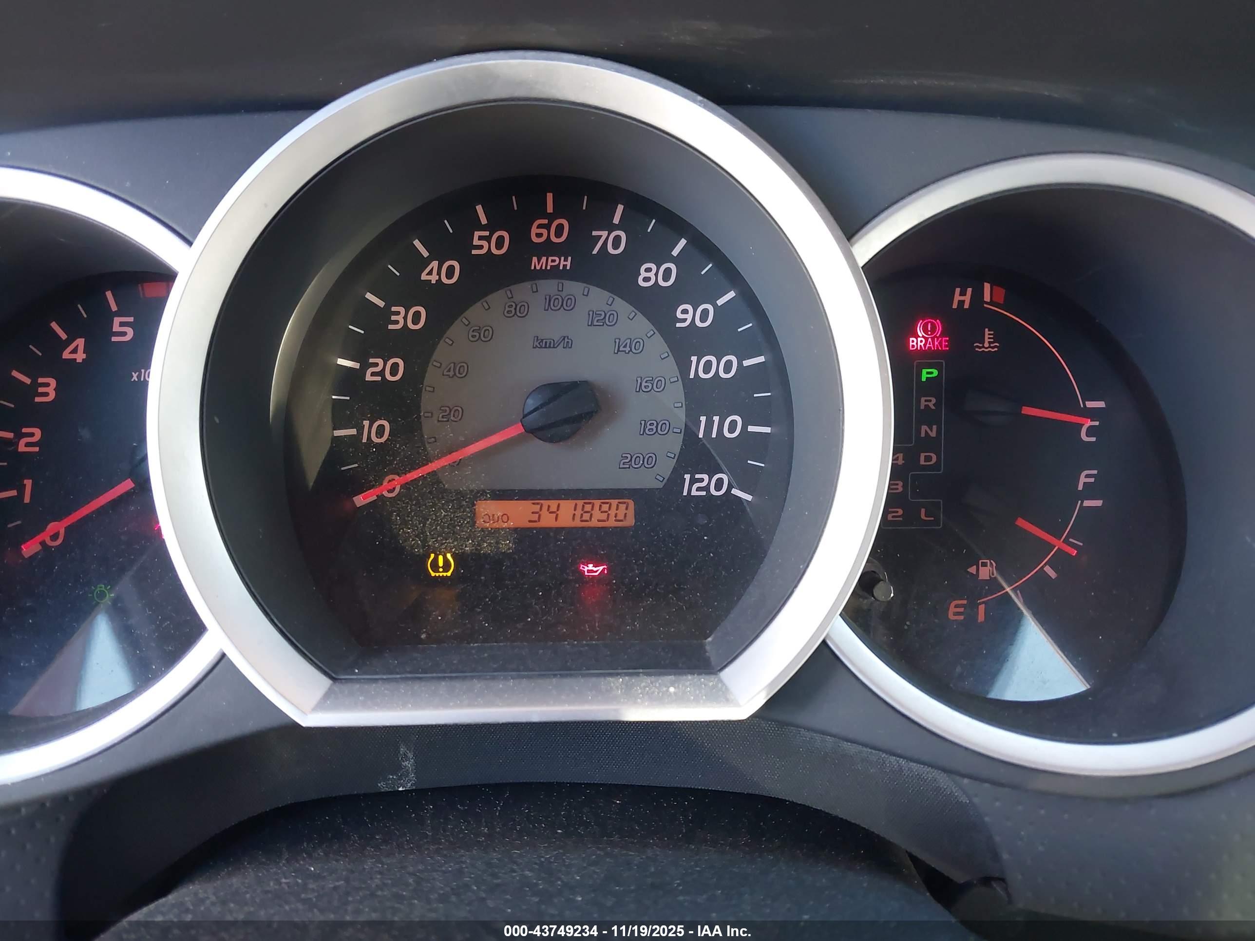 TOYOTA TACOMA image 7