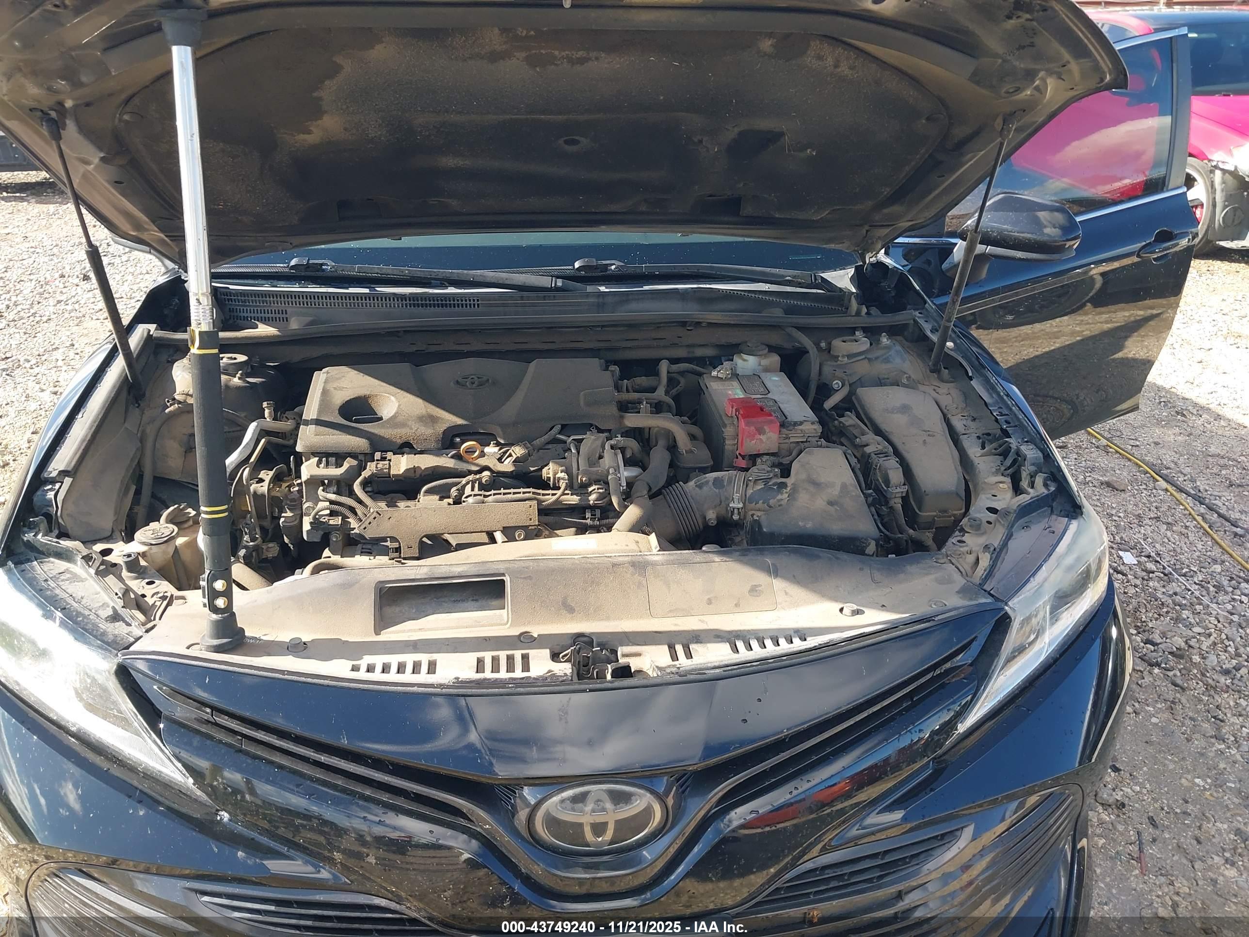 TOYOTA CAMRY image 10