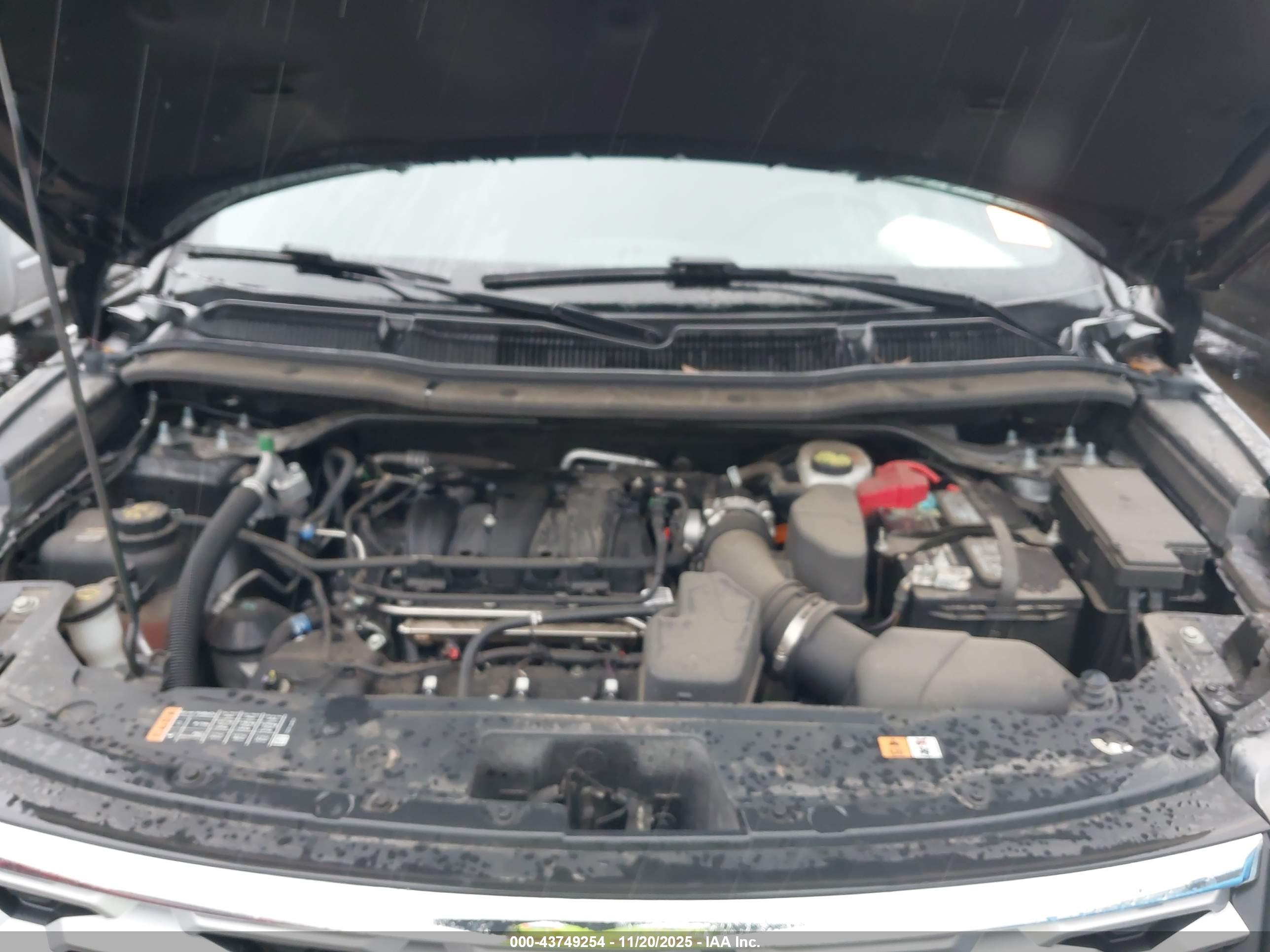 FORD EXPLORER image 10