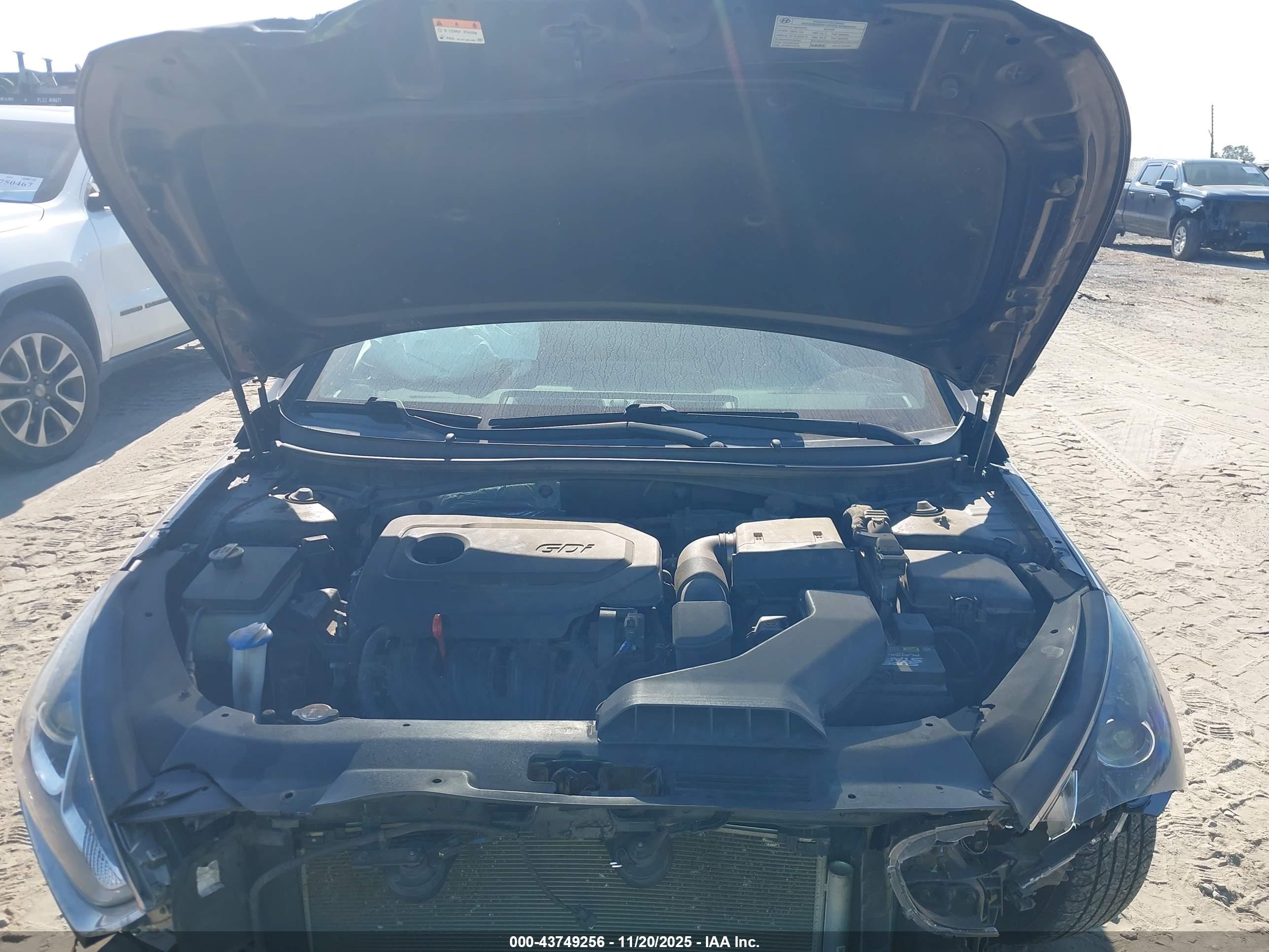 HYUNDAI SONATA image 10