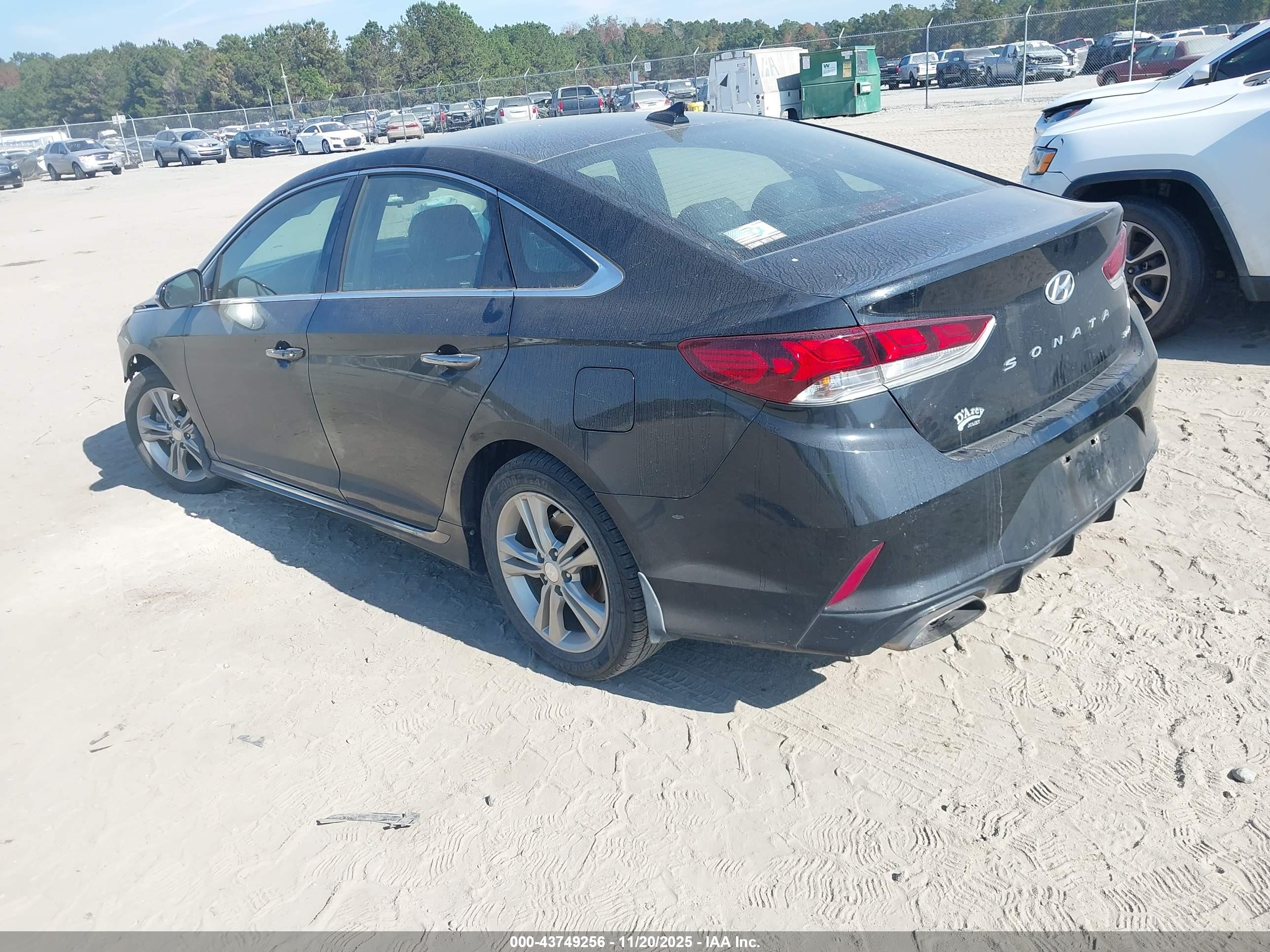 HYUNDAI SONATA image 3