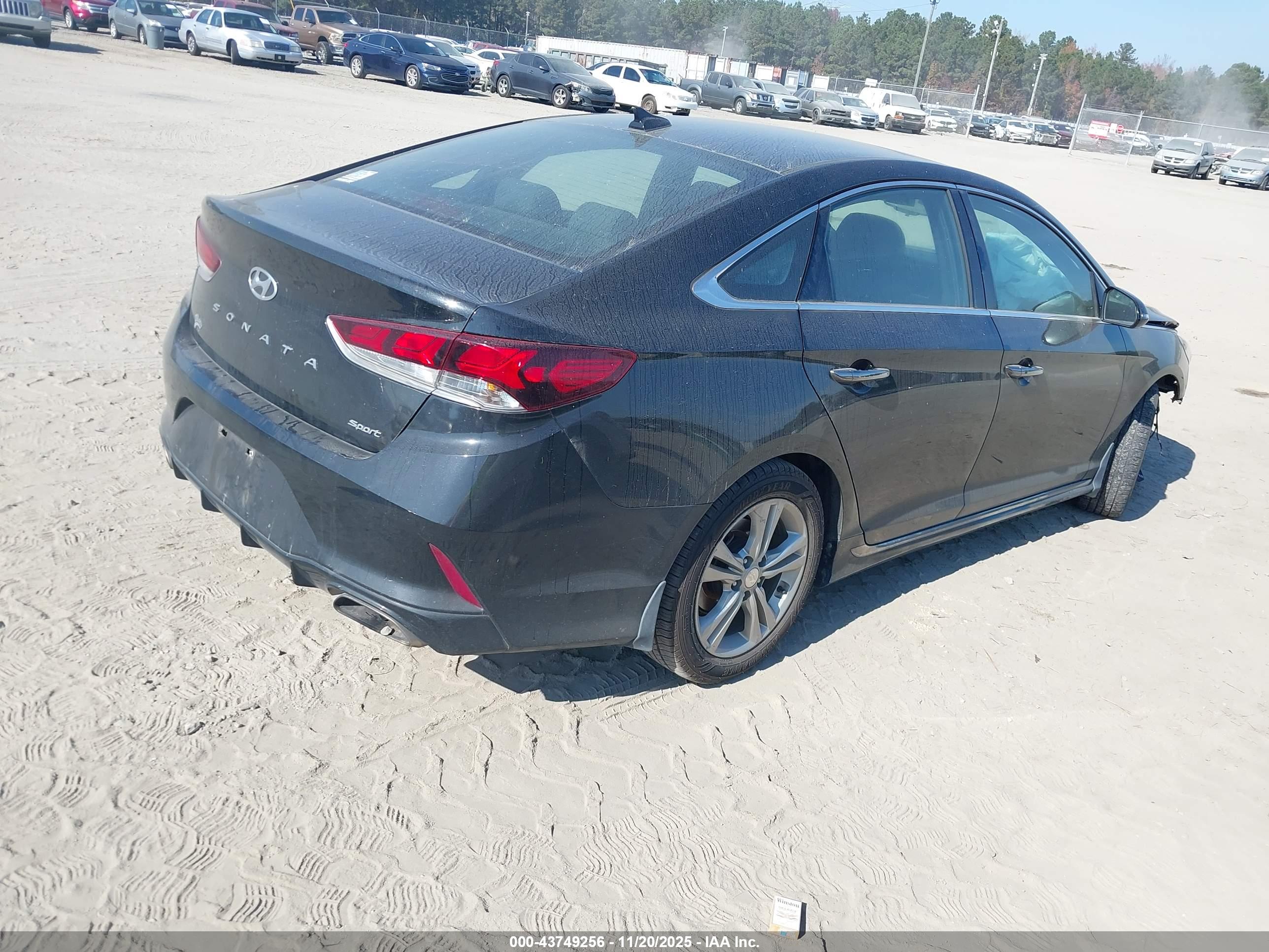 HYUNDAI SONATA image 4