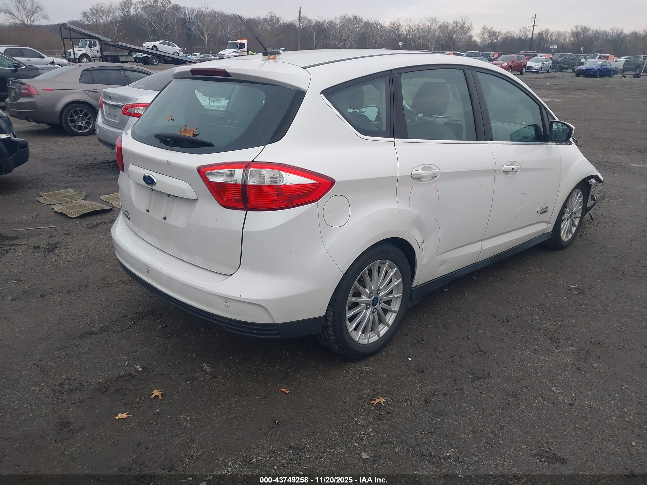 FORD C-MAX image 4