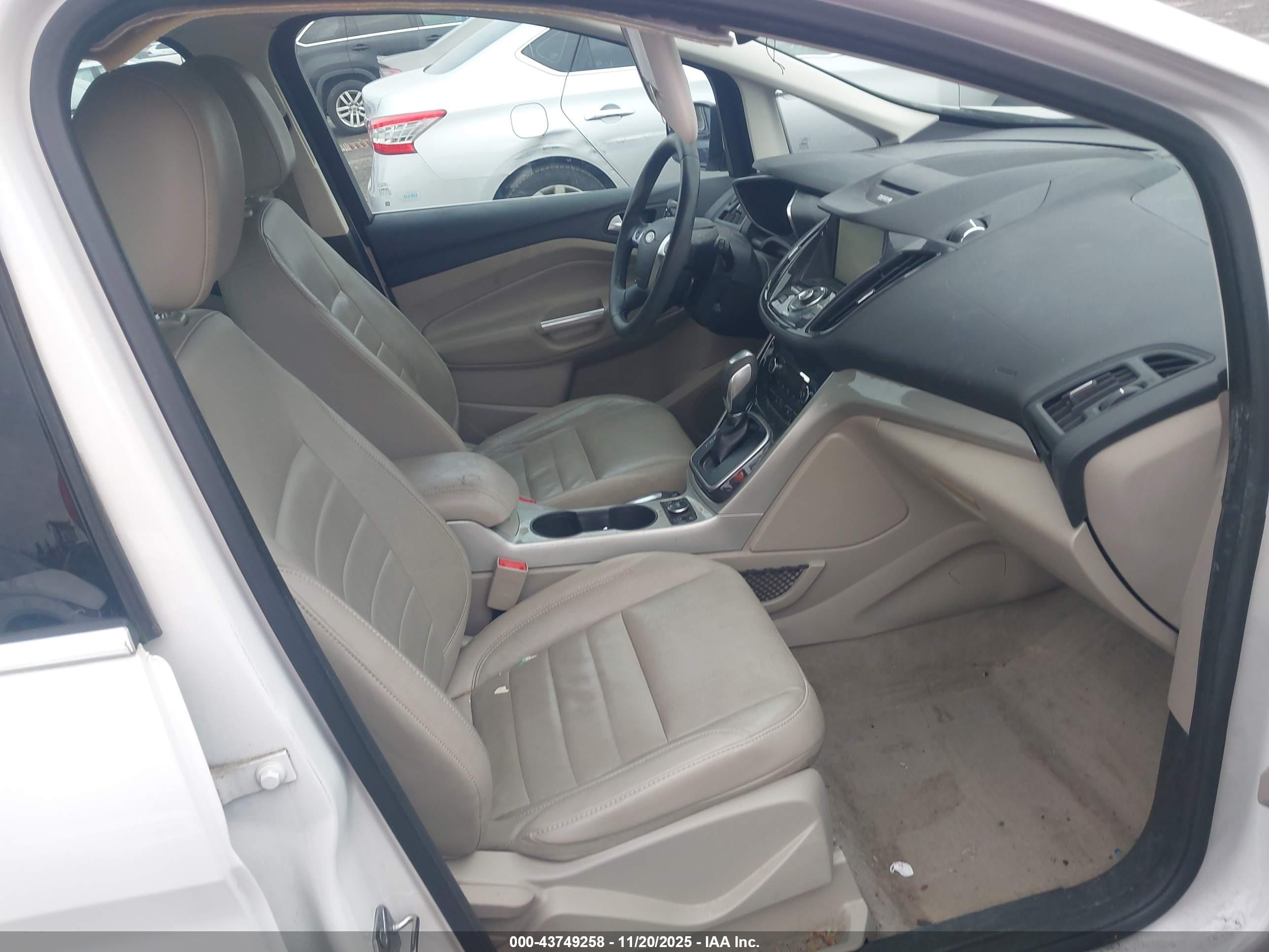 FORD C-MAX image 5