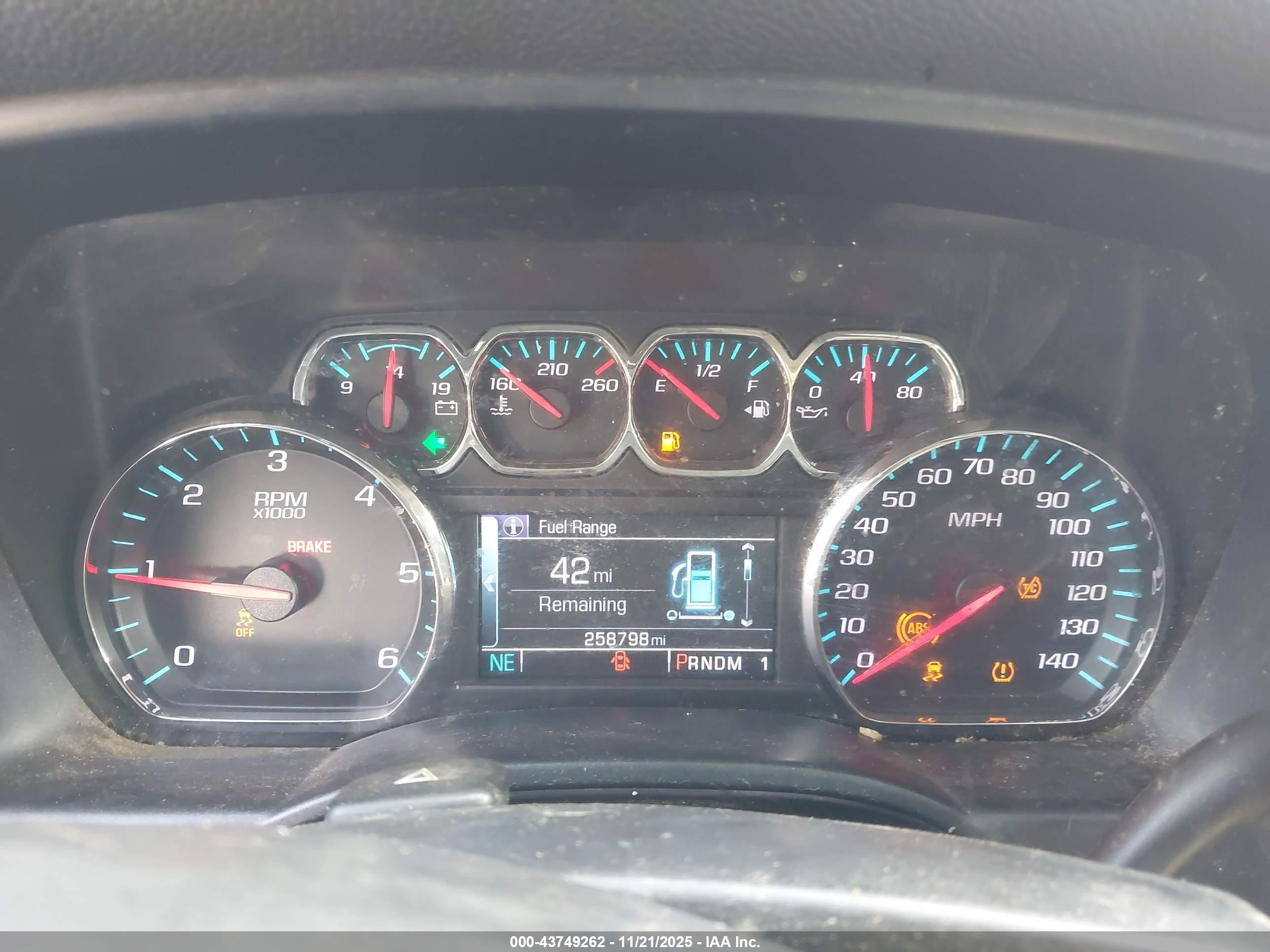 CHEVROLET SILVERADO image 7