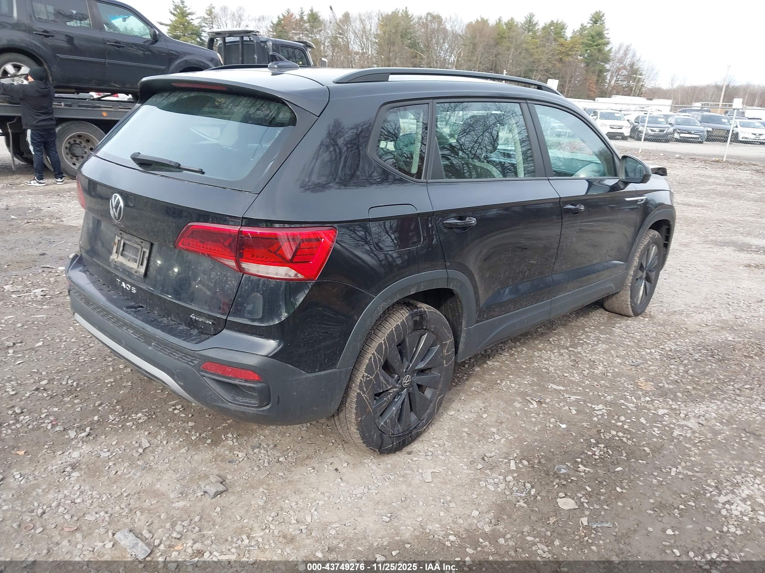 VOLKSWAGEN TAOS image 4