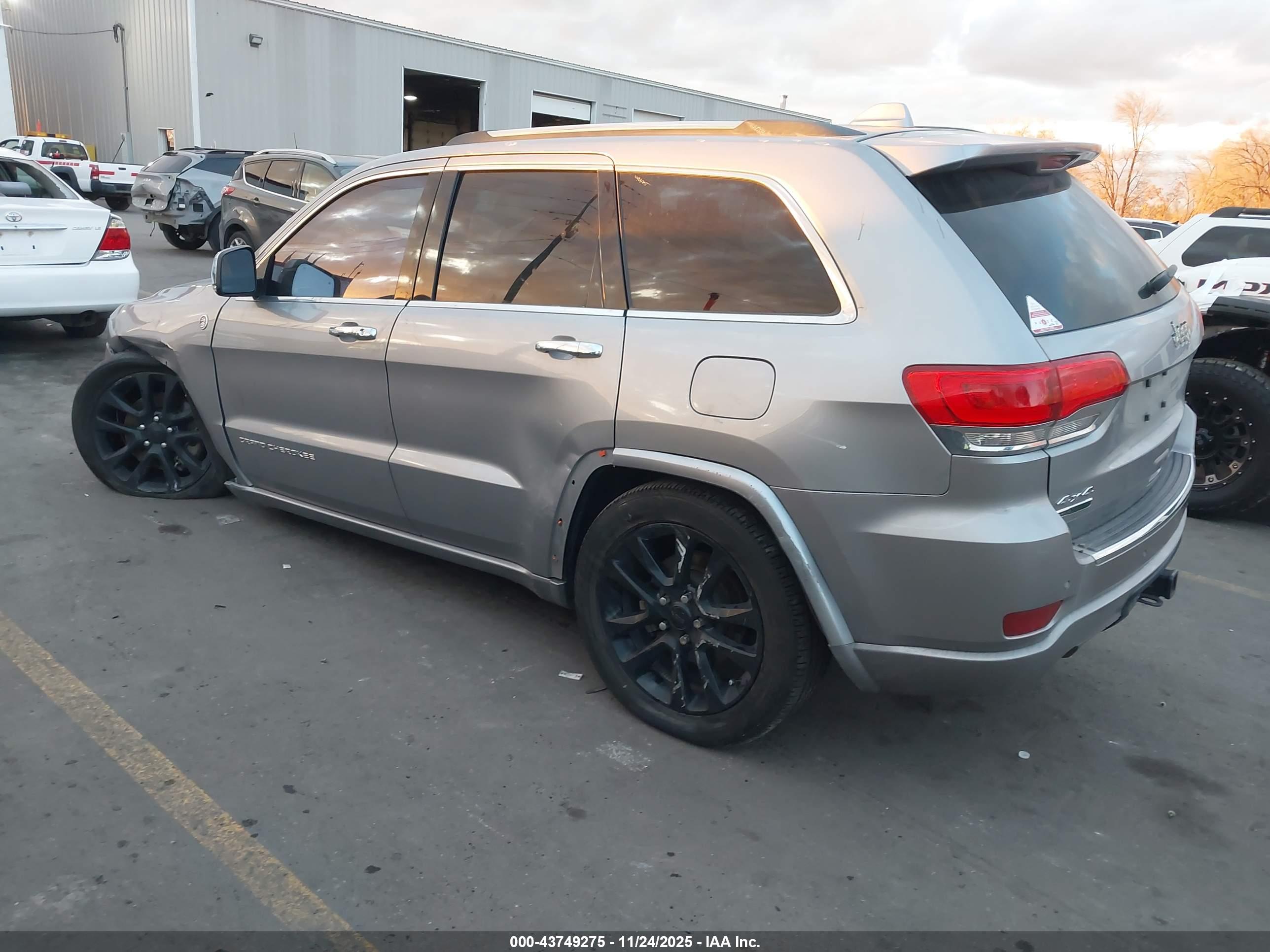JEEP GRAND image 3