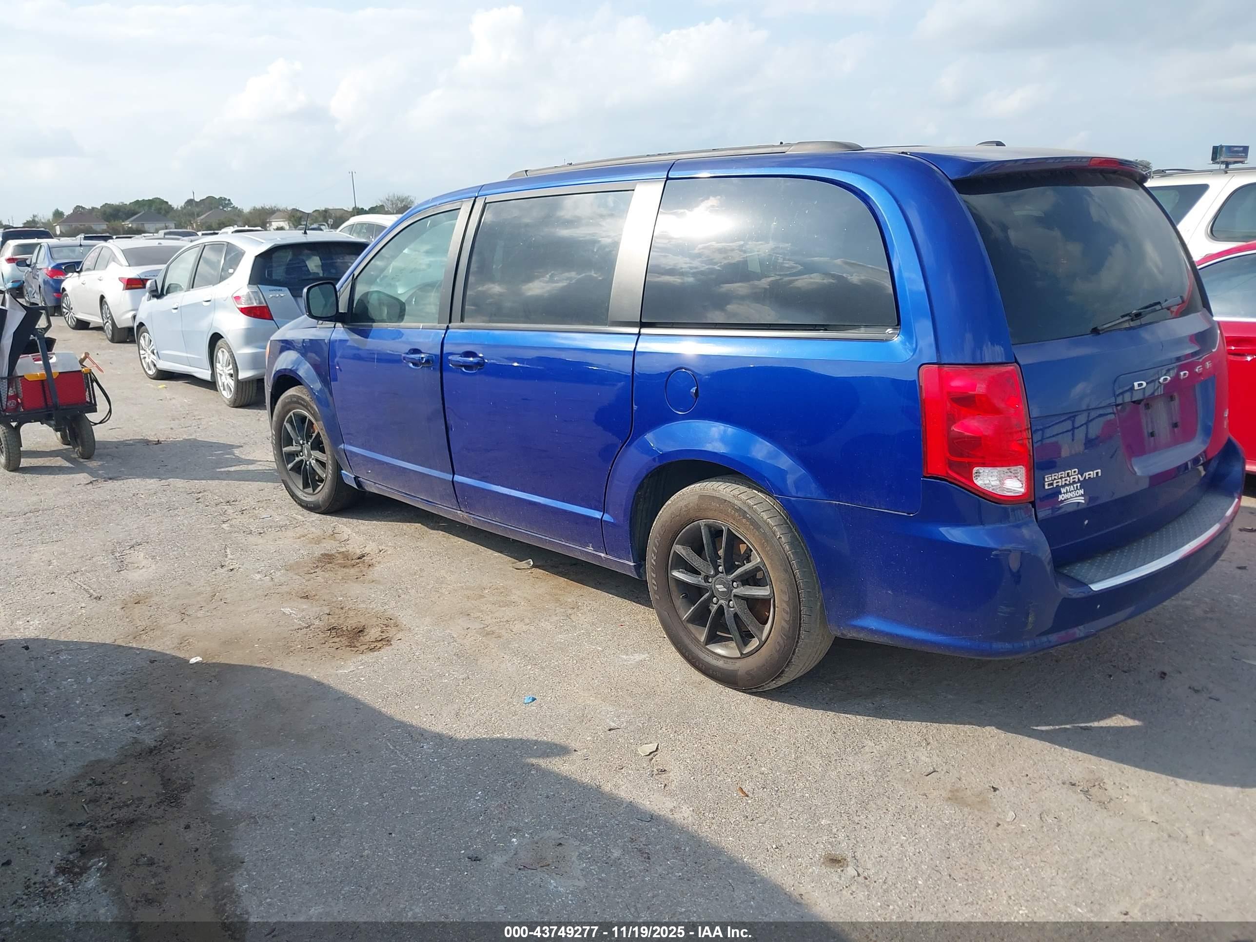 DODGE GRAND image 3