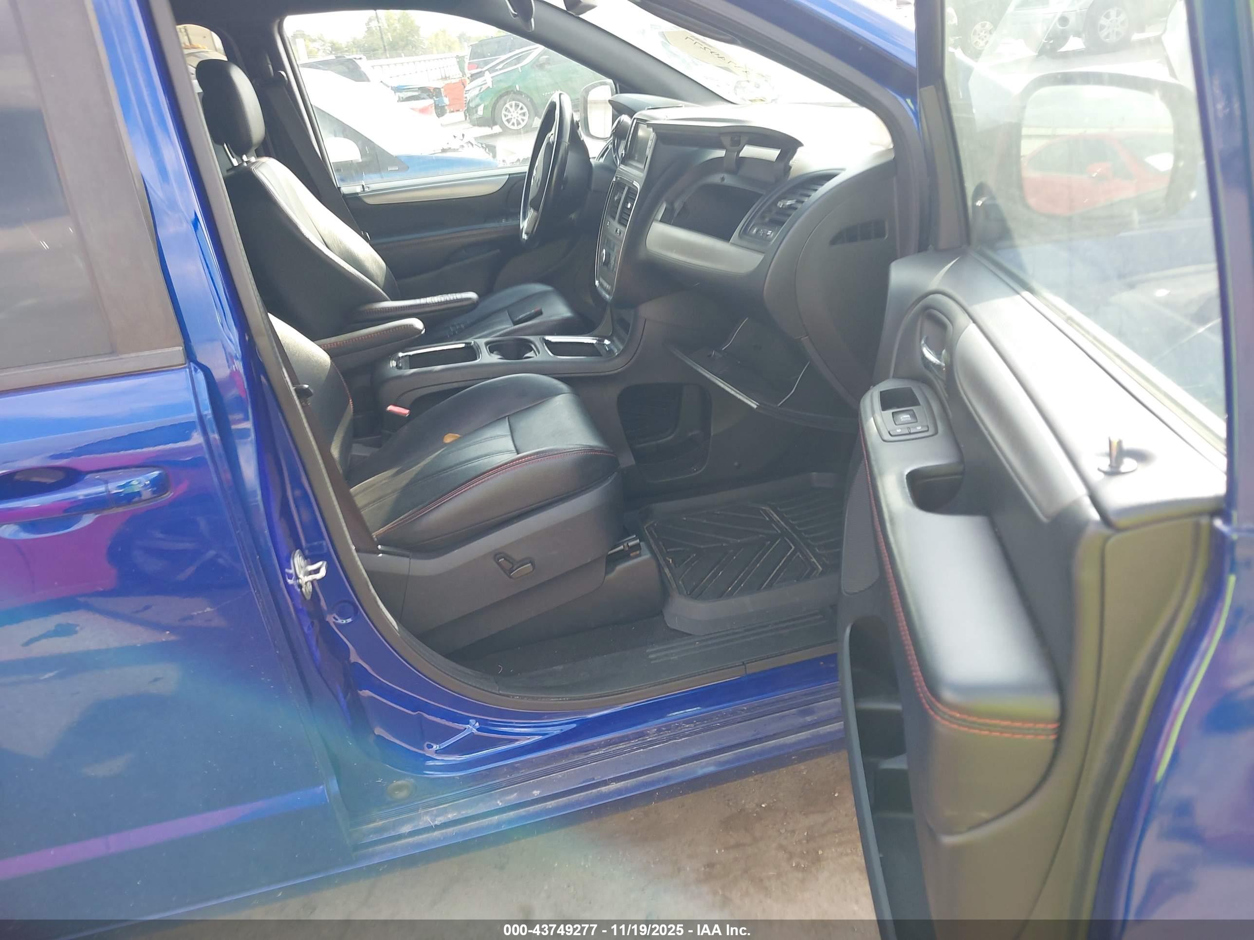 DODGE GRAND image 5