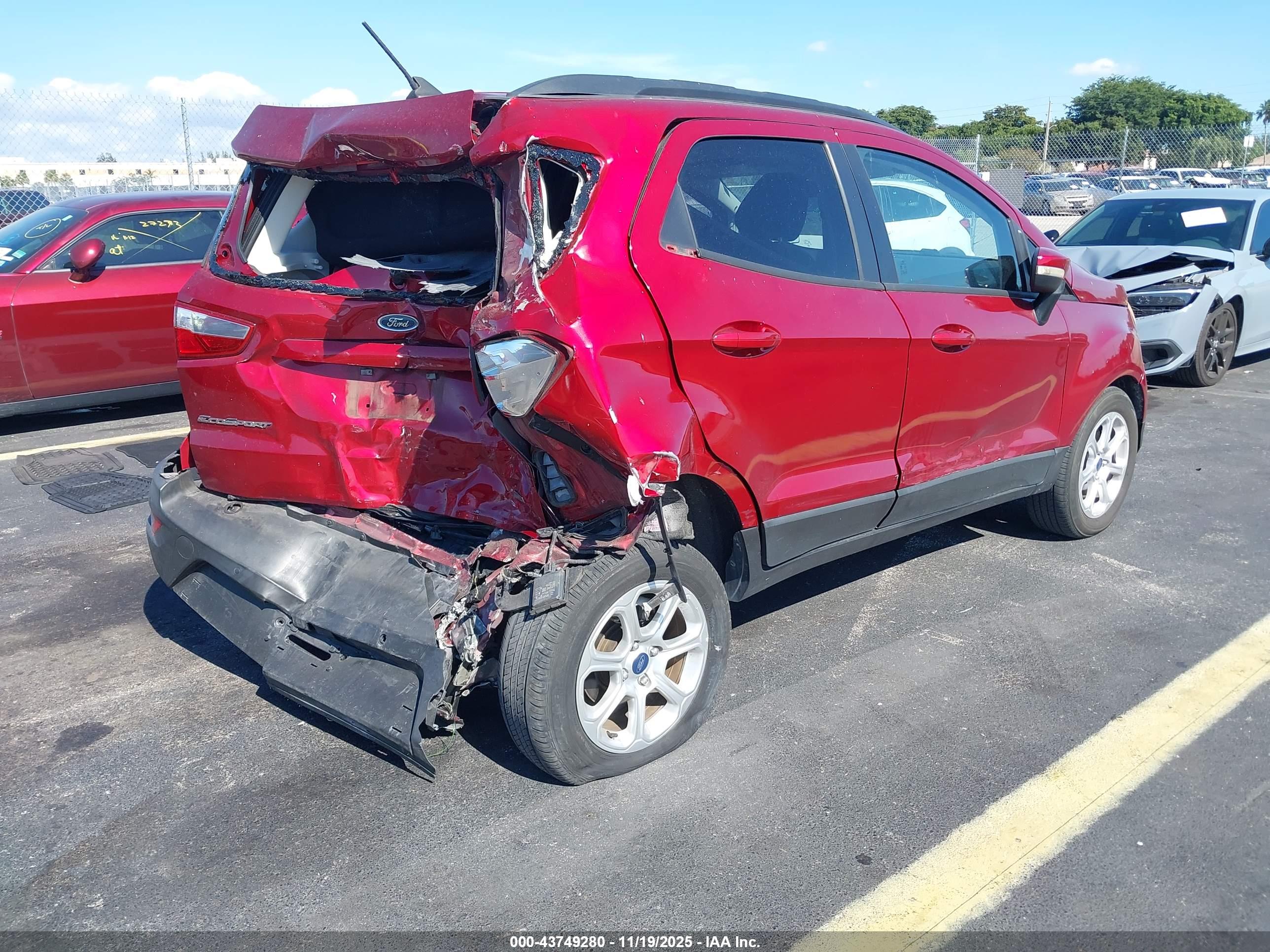 FORD ECOSPORT image 4