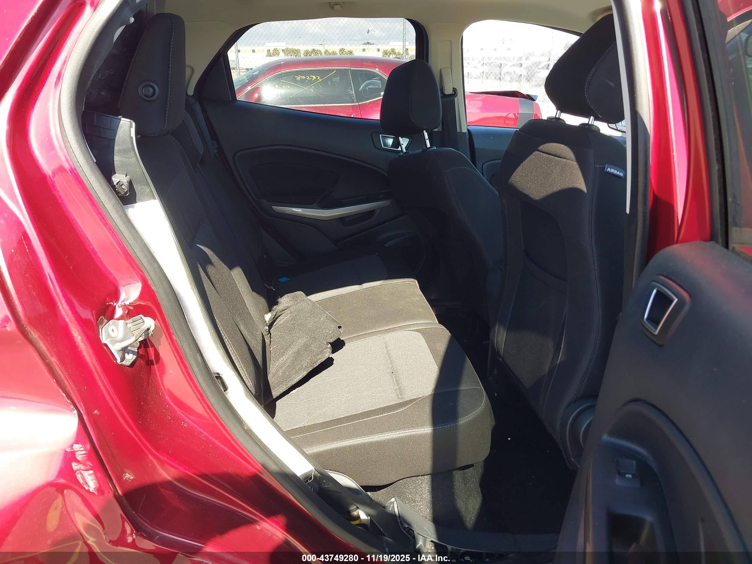 FORD ECOSPORT image 8