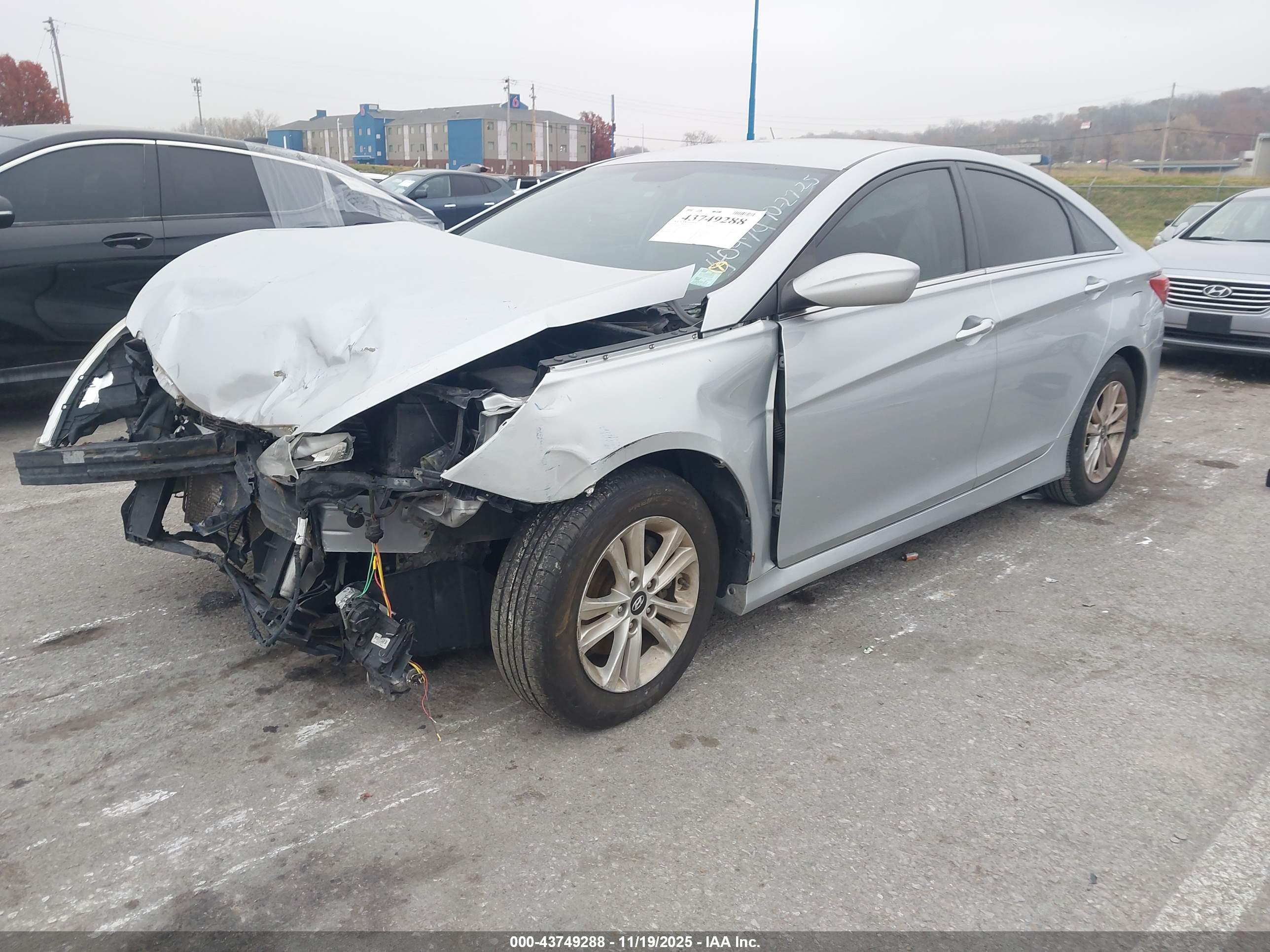HYUNDAI SONATA image 2