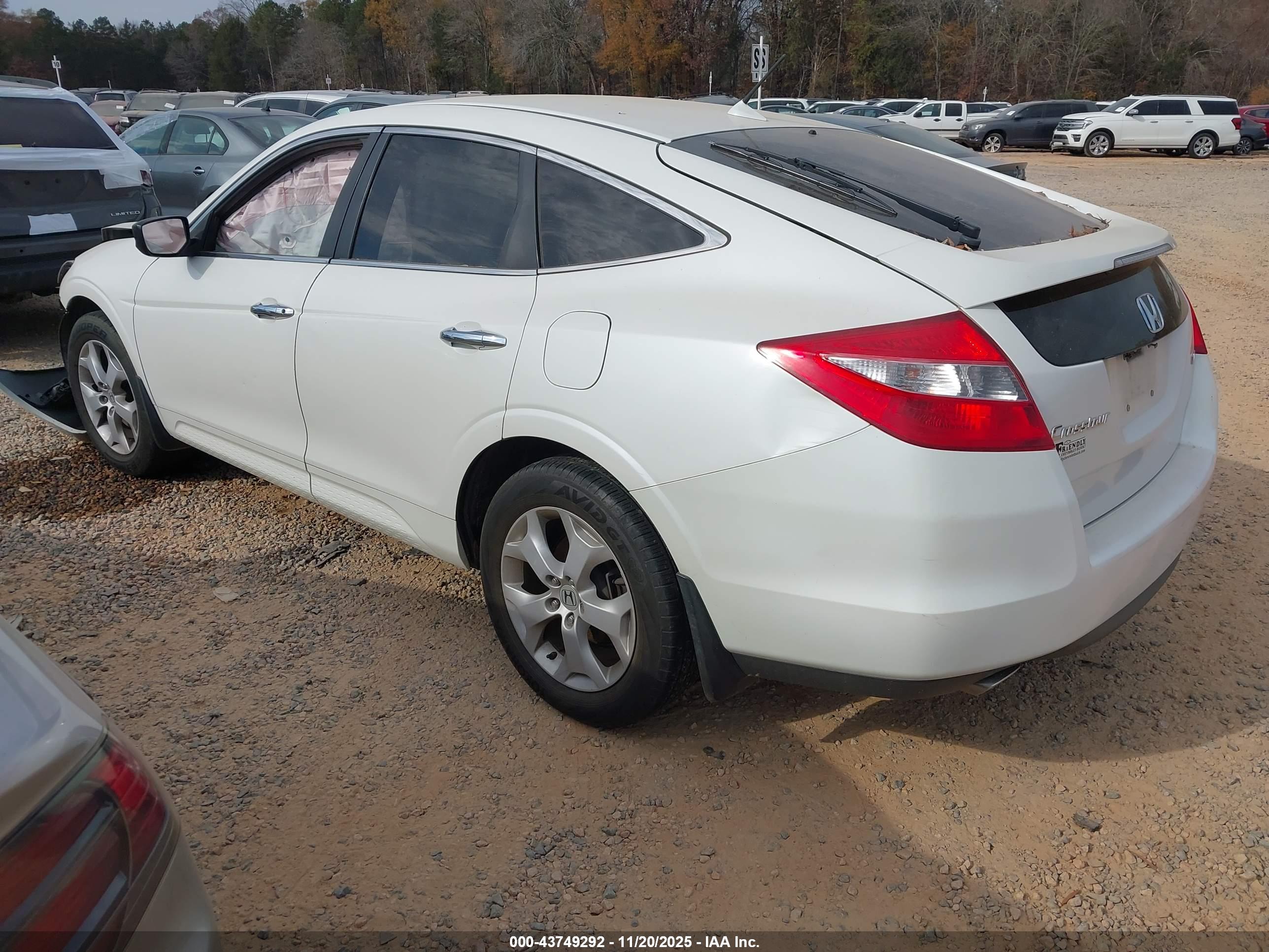 HONDA CROSSTOUR image 3