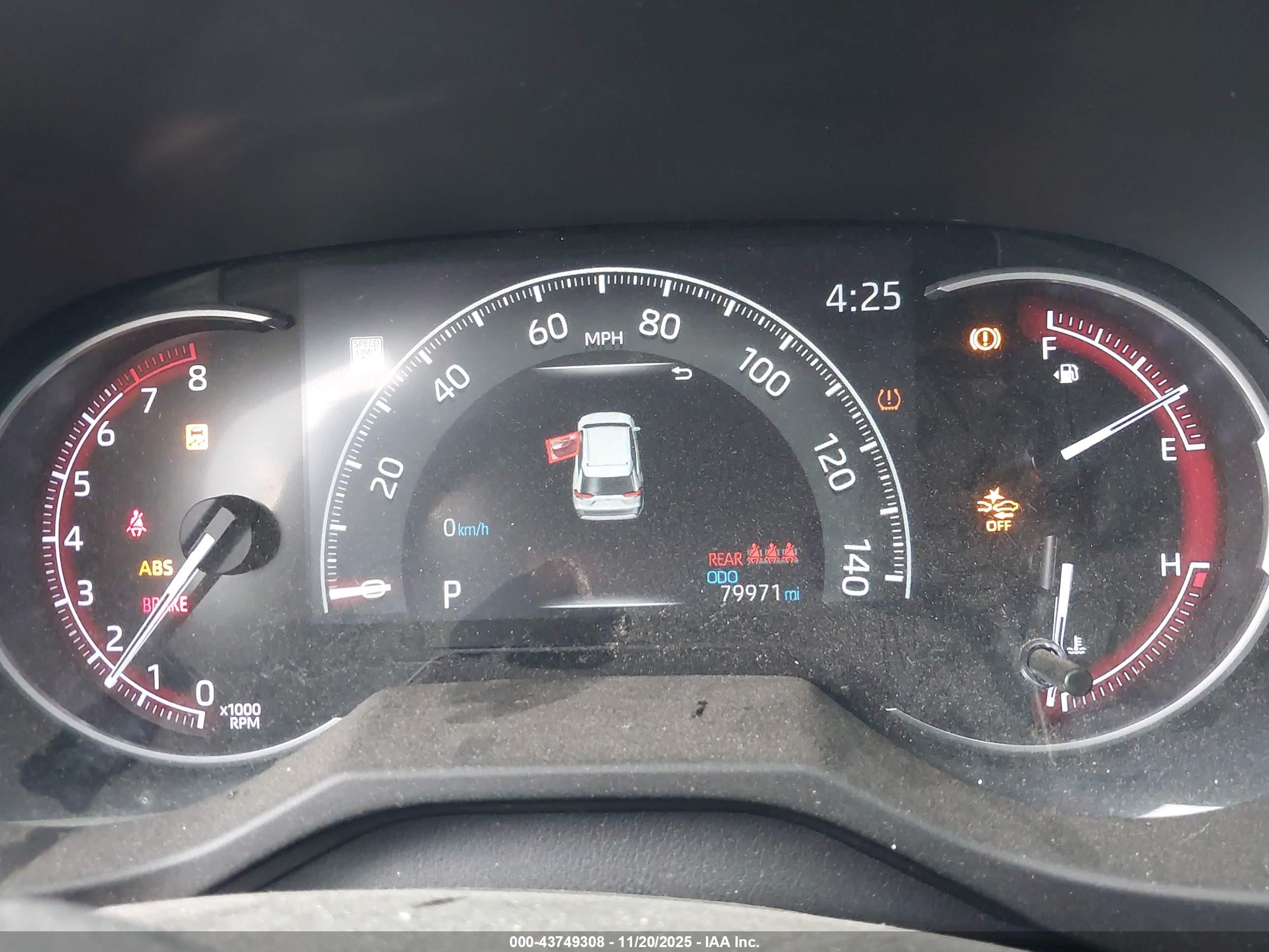 TOYOTA RAV4 image 7
