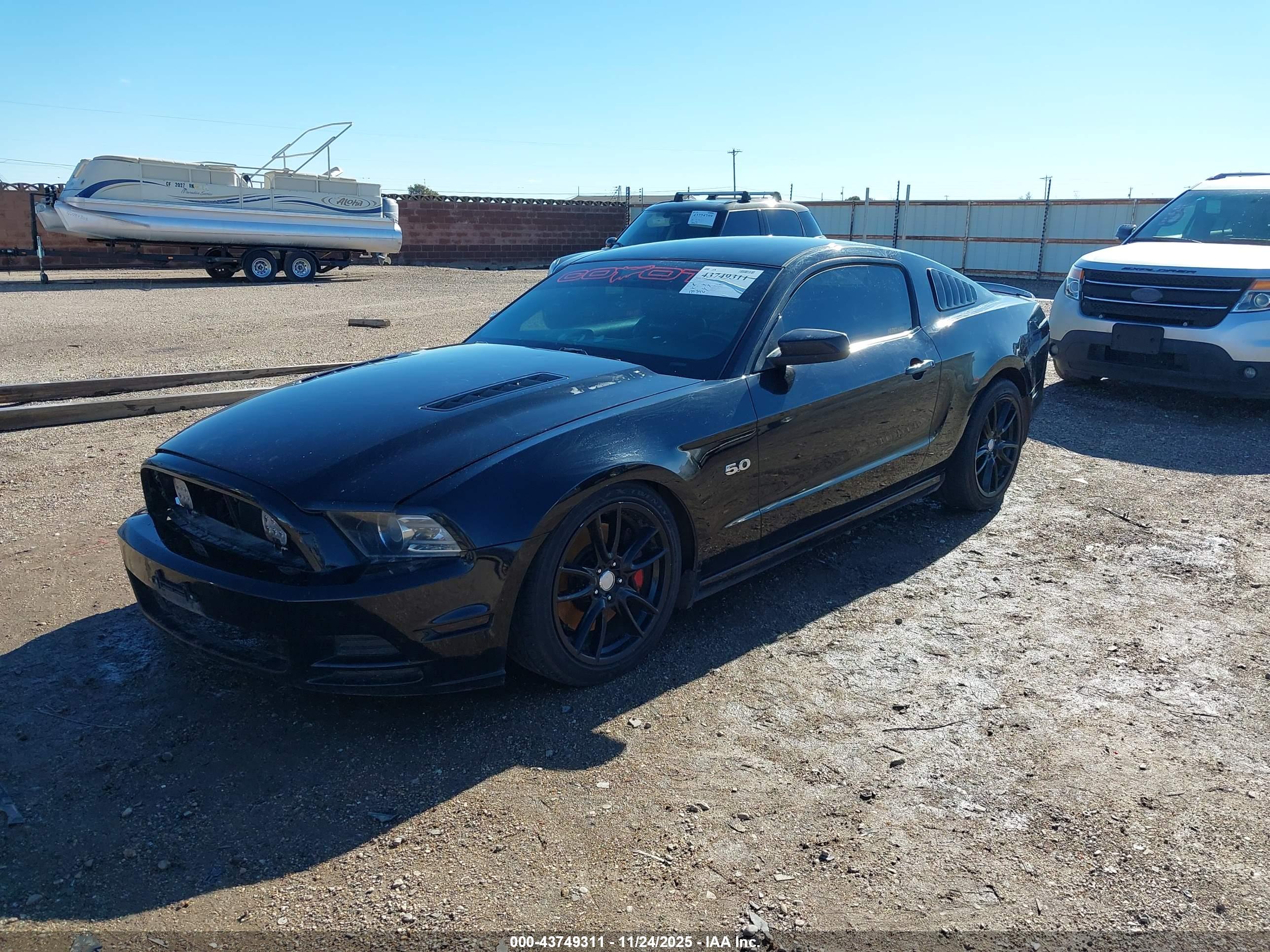 FORD MUSTANG image 2